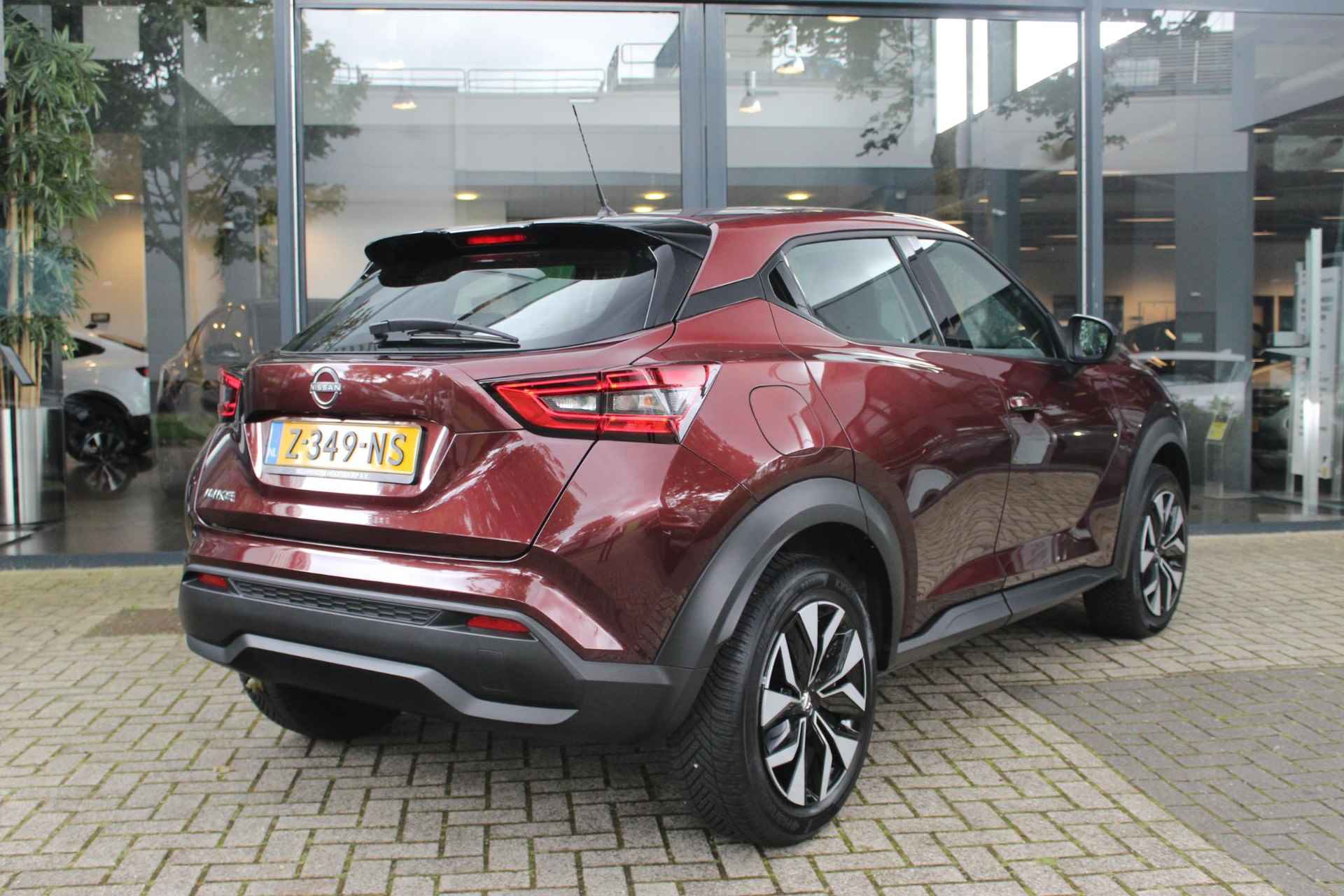 Nissan Juke 115 Acenta AUTOMAAT / 9.400KM / CAMERA / CRUISE / CLIMATE / STOELVERW. / PDC / APPLE CARPLAY / ANDROID AUTO / LED / DAB / ALL-SEASON - 4/46