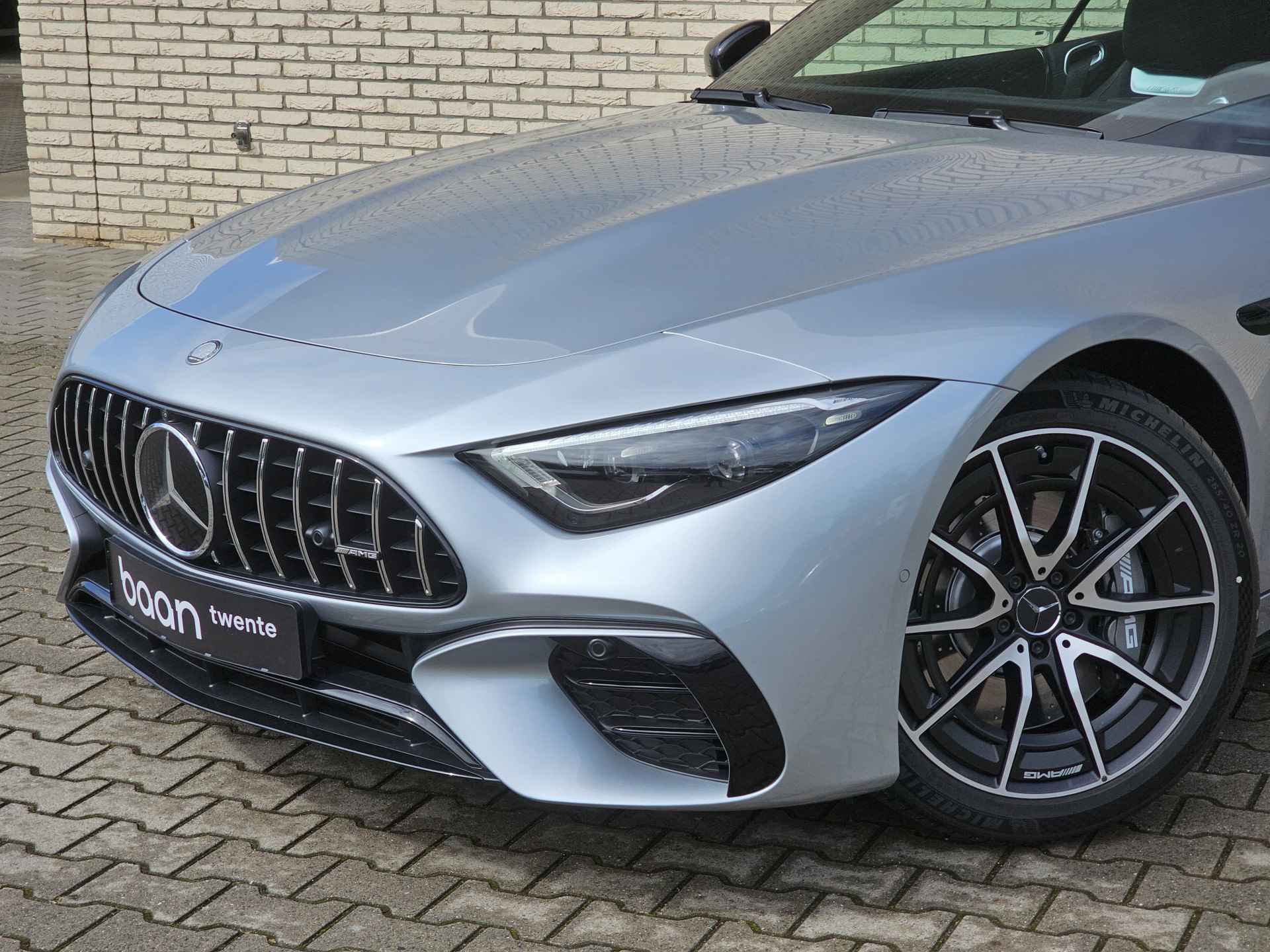 Mercedes-Benz SL-Klasse Roadster 43 AMG Automaat | AMG Nightpakket | Achterasbesturing | Rij-assistentiepakket | Digital Light | 360° Camera | Airscarf  DAB+ | Burmester Surround Sound | Manufaktur dakhemel | Memory | - 3/23