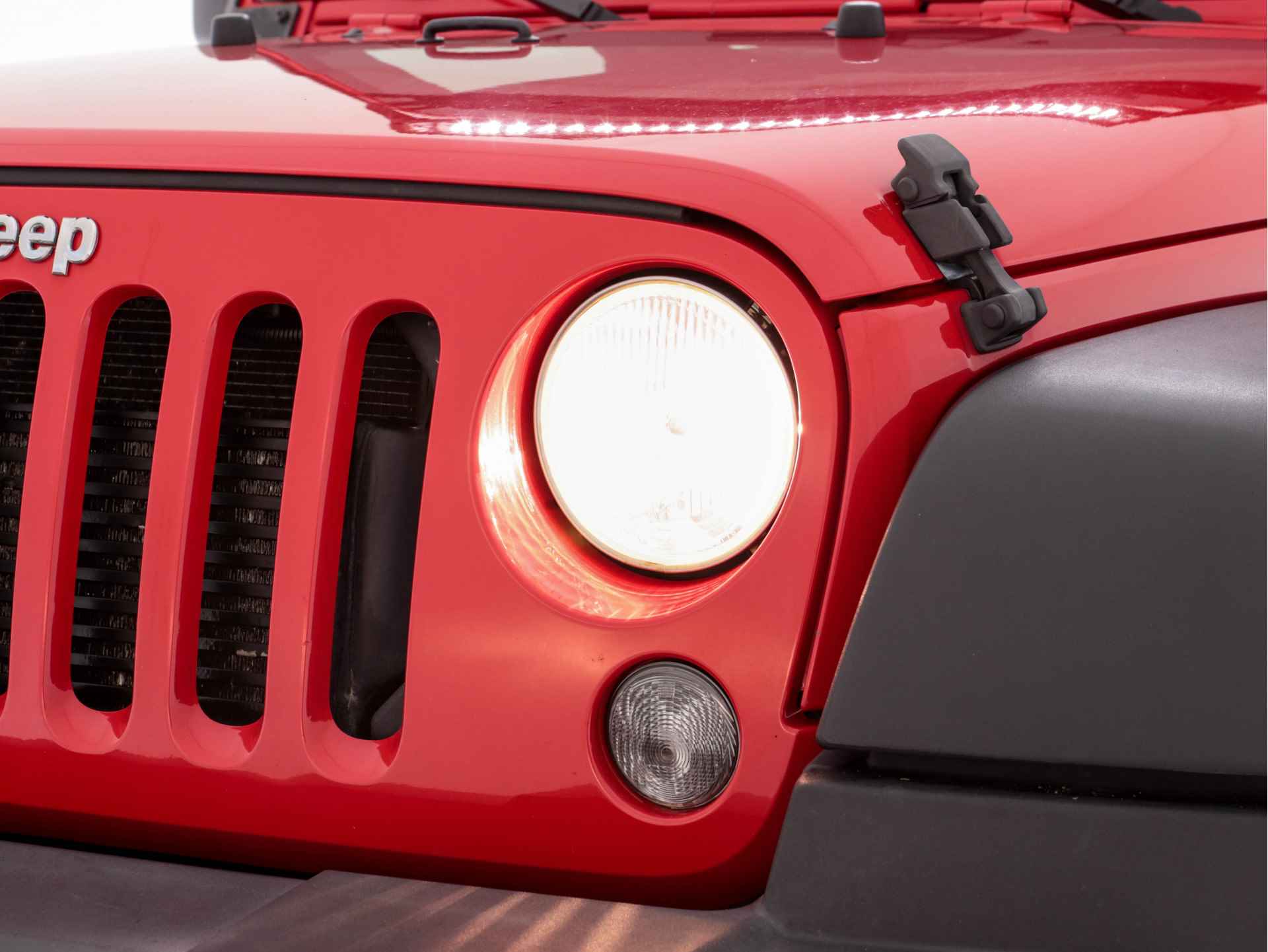 Jeep Wrangler Unlimited 2.8 CRD ATX 4WD Cabrio Hardtop Sport Euro 6 Aut. *AIRCO | CRUISE | LED-BAR* - 20/31