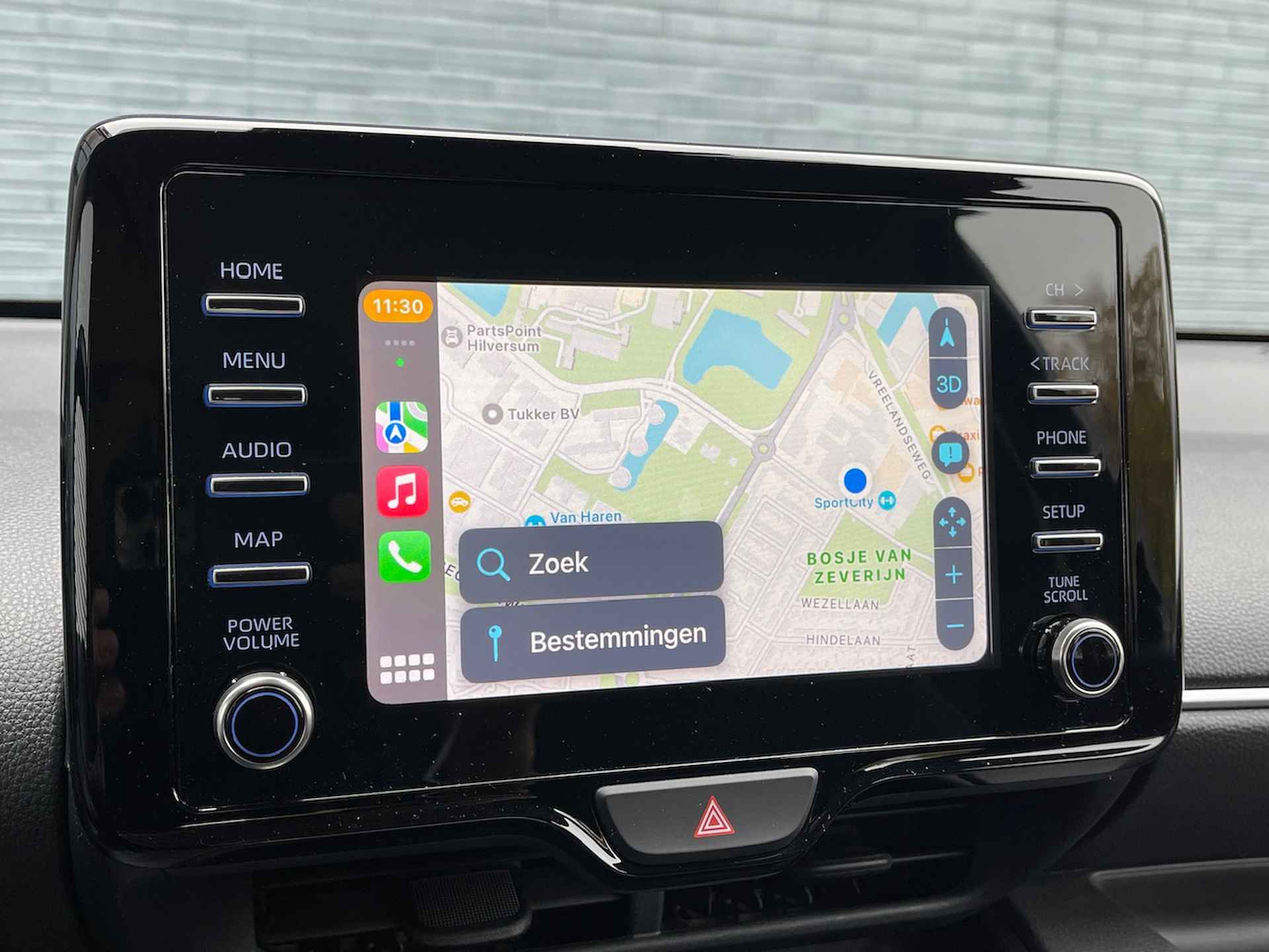 Toyota Yaris 1.5 Hybrid 116pk Automaat First Edition | Navigatie&Carplay | Parkeercamera | Full Led Verlichting | Climatecontrol | Adaptieve Cruisecontrol | - 19/39