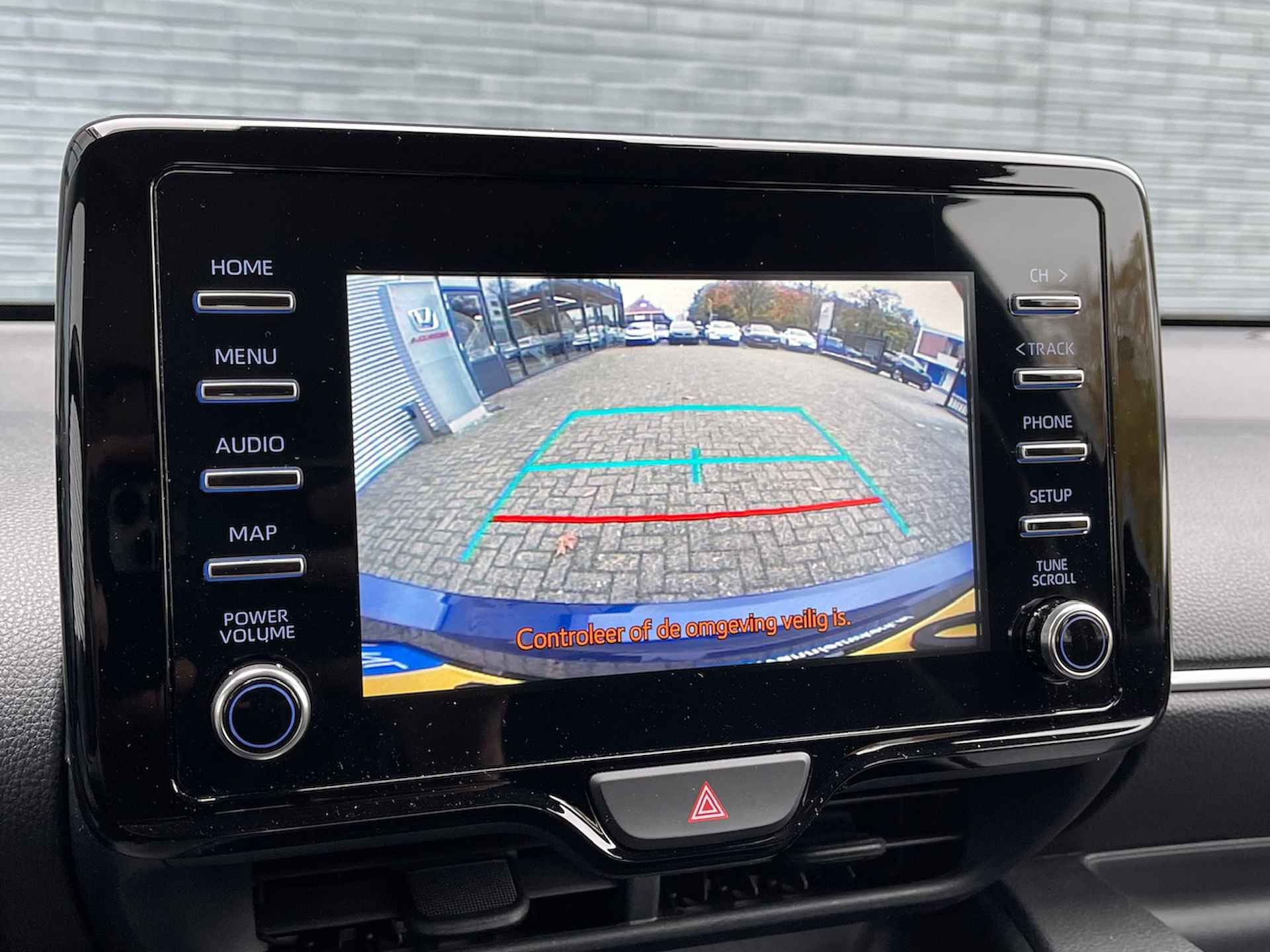 Toyota Yaris 1.5 Hybrid 116pk Automaat First Edition | Navigatie&Carplay | Parkeercamera | Full Led Verlichting | Climatecontrol | Adaptieve Cruisecontrol | - 20/39