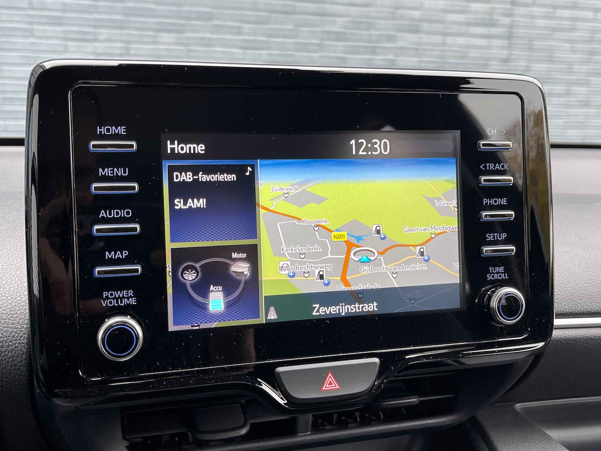 Toyota Yaris 1.5 Hybrid 116pk Automaat First Edition | Navigatie&Carplay | Parkeercamera | Full Led Verlichting | Climatecontrol | Adaptieve Cruisecontrol | - 23/39