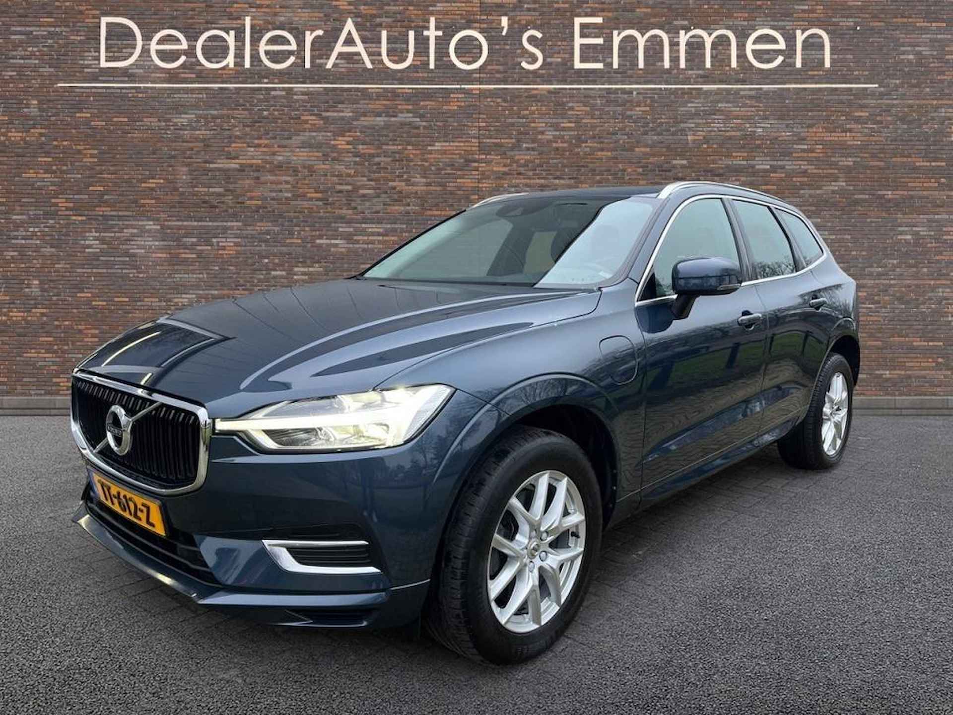 Volvo XC60 2.0 T8 TE AWD PANODAK LEDER SPORTSTOELEN NAVIGATIE - 2/41