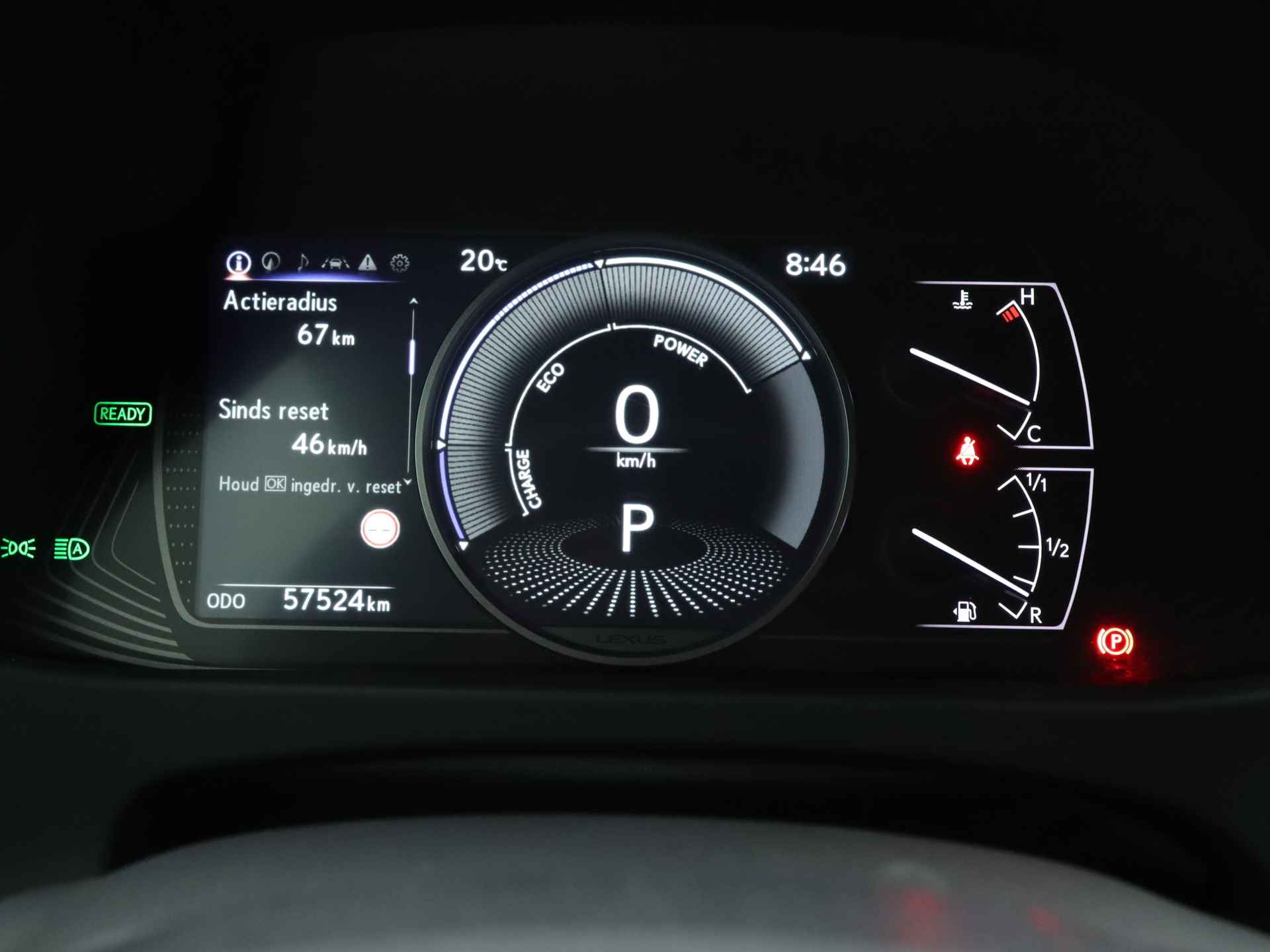Lexus UX 250h AWD Sport Edition | Navigatie | Stoelverwarming | Leder | Elektrische Achterklep | - 6/39