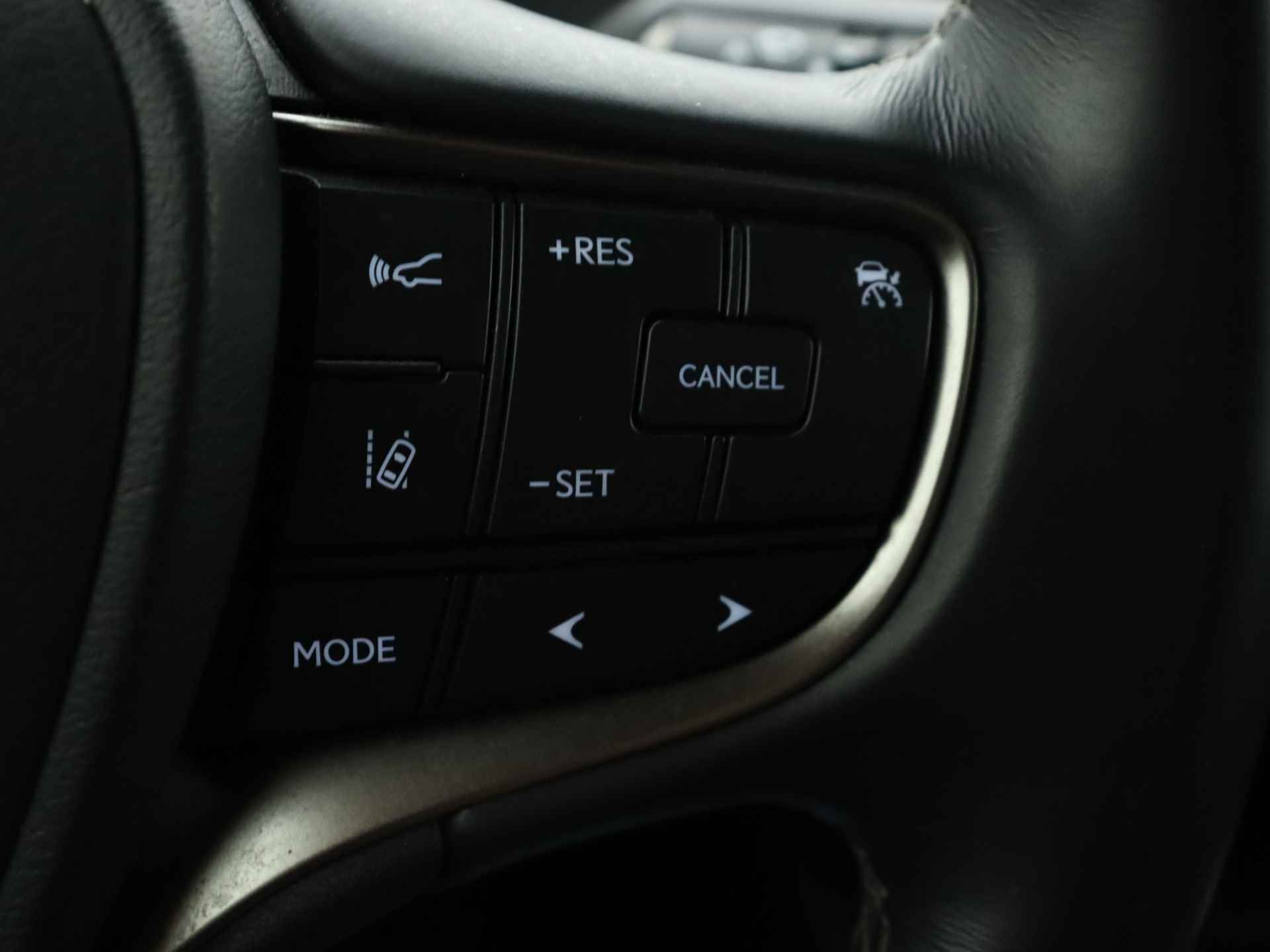 Lexus UX 250h AWD Sport Edition | Navigatie | Stoelverwarming | Leder | Elektrische Achterklep | - 22/39