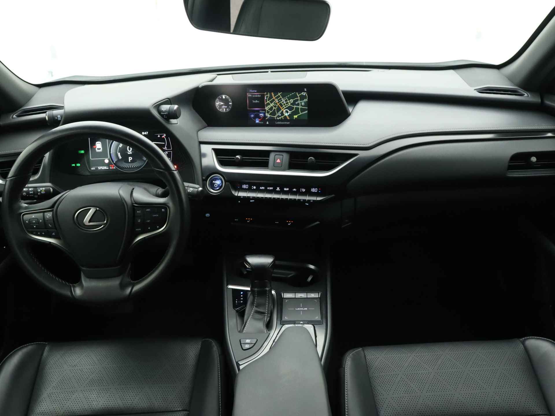 Lexus UX 250h AWD Sport Edition | Navigatie | Stoelverwarming | Leder | Elektrische Achterklep | - 6/39