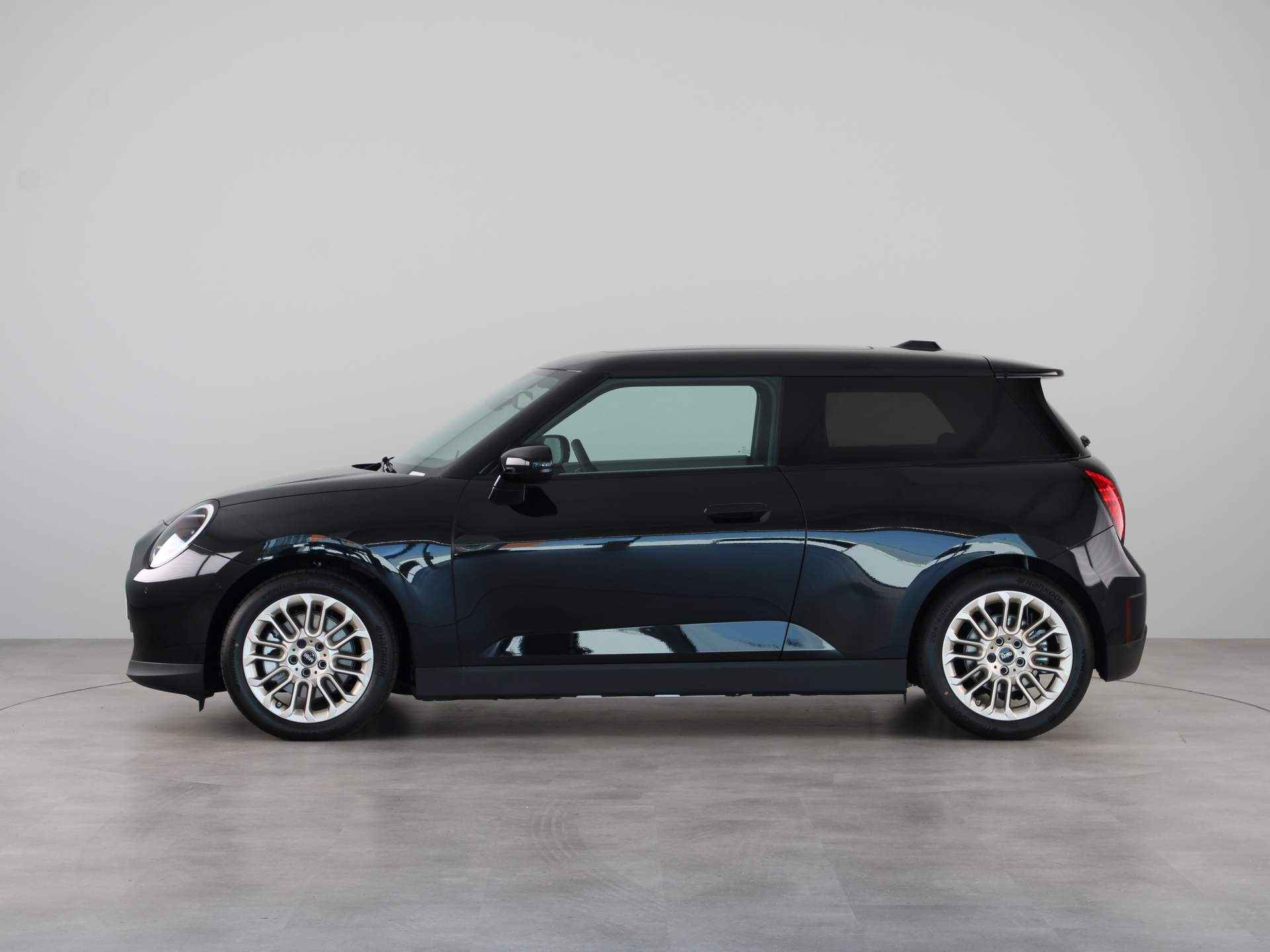 MINI Cooper E Favoured Pakket M PRIVATE LEASE EUR 499,- (48 mnd/10.000 km) - 9/26