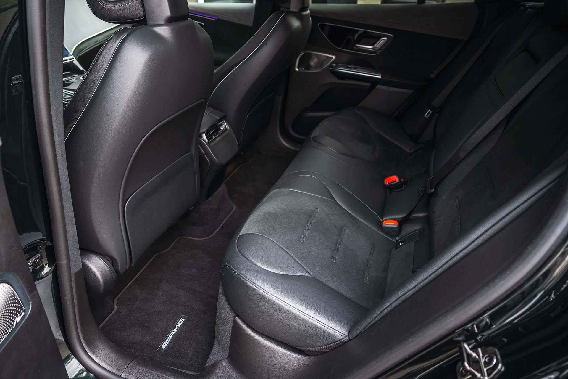 Mercedes-Benz EQE SUV 350+ AMG Premium | Trekhaak | Burmester 3D | Panoramadak | Rij-Assistentiepakket + | Smaragd Groen | 360-camera | Luchtvering | Digital Light | 22" | Keyless Entry | Apple Carplay | - 22/41