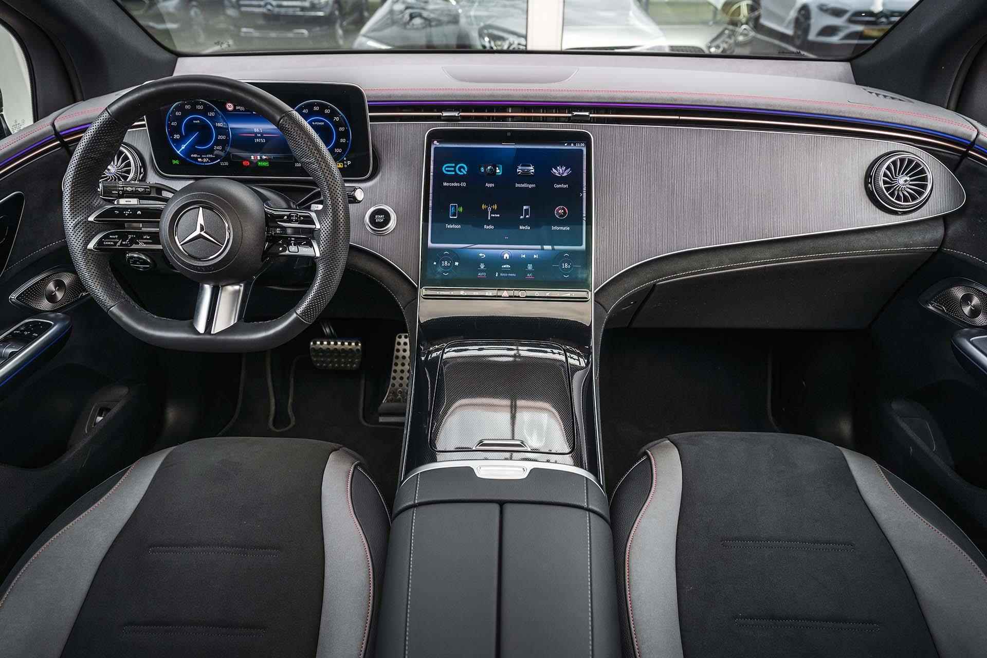 Mercedes-Benz EQE SUV 350+ AMG Premium | Trekhaak | Burmester 3D | Panoramadak | Rij-Assistentiepakket + | Smaragd Groen | 360-camera | Luchtvering | Digital Light | 22" | Keyless Entry | Apple Carplay | - 24/41