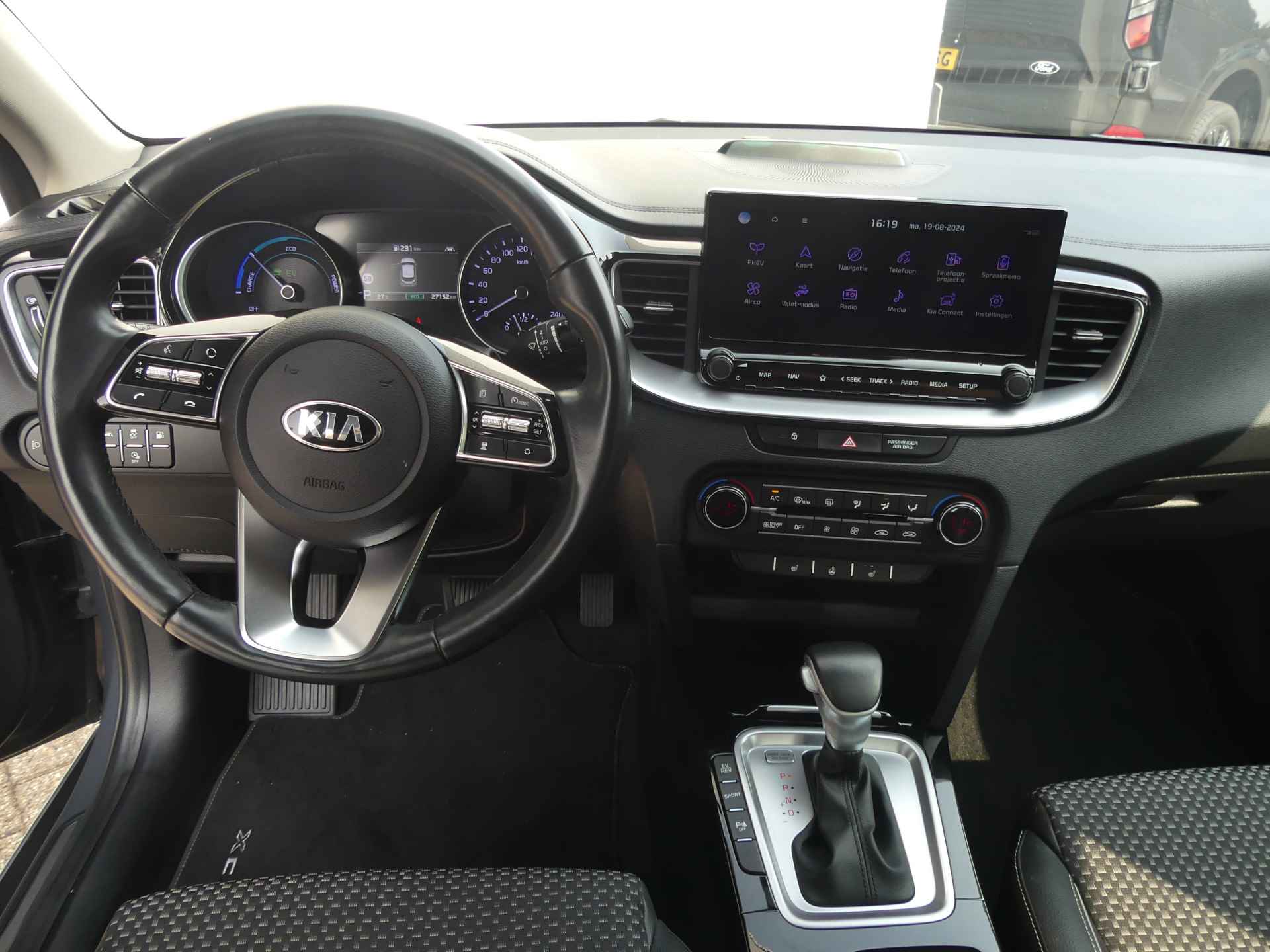 Kia Xceed 1.6 GDi PHEV DynamicPlusLine | ADAPTIVE CRUISE | CAMERA | NAVI | PARKEERSENSOREN | STOELVERWARMING | - 8/34