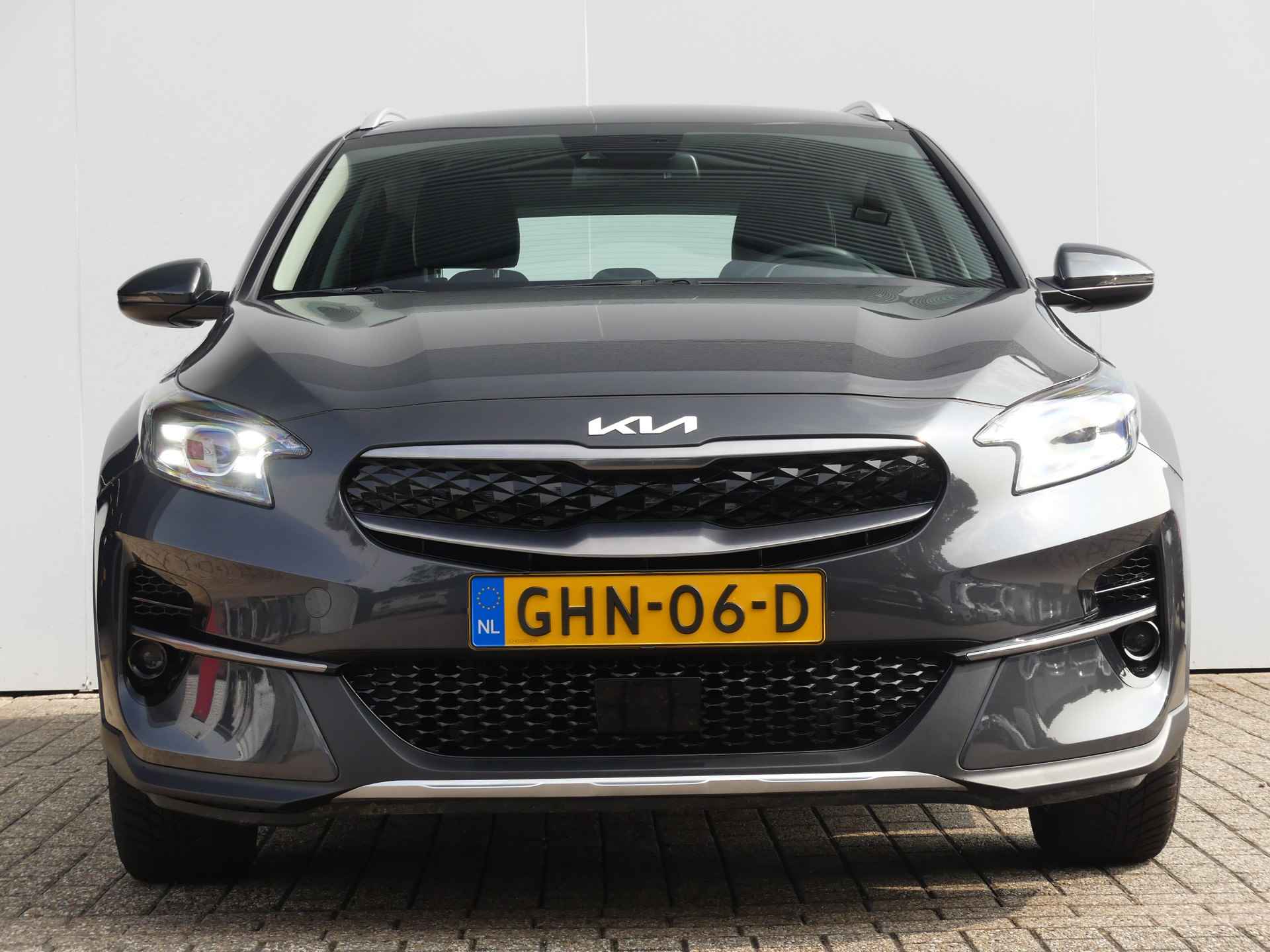 Kia Xceed 1.6 GDi PHEV DynamicPlusLine | ADAPTIVE CRUISE | CAMERA | NAVI | PARKEERSENSOREN | STOELVERWARMING | - 31/34