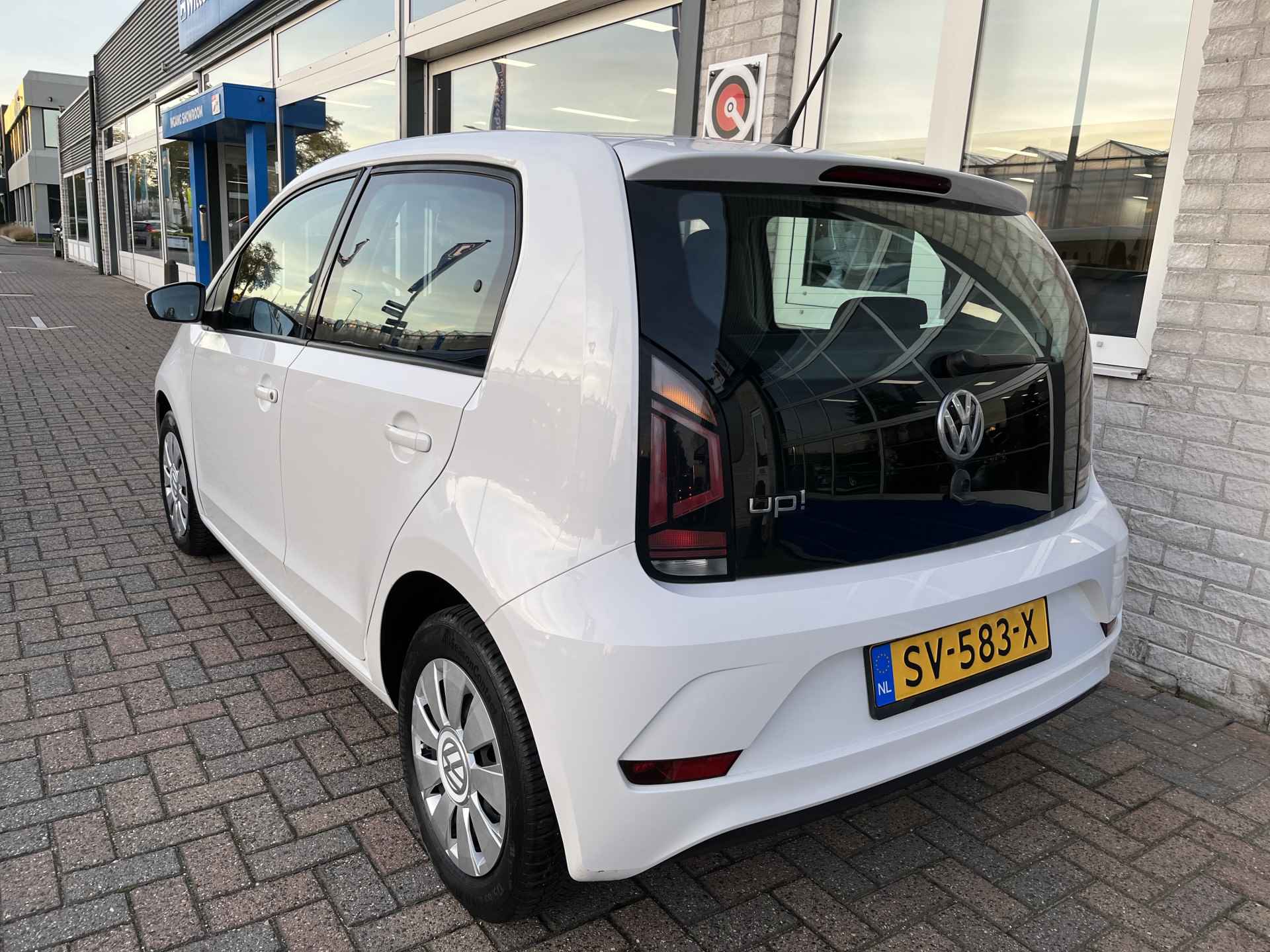 Volkswagen up! 1.0 BMT move up! / AIRCO/ DAB/ BLUETOOTH/ AUTOMATISCHE VERLICHTING - 6/30