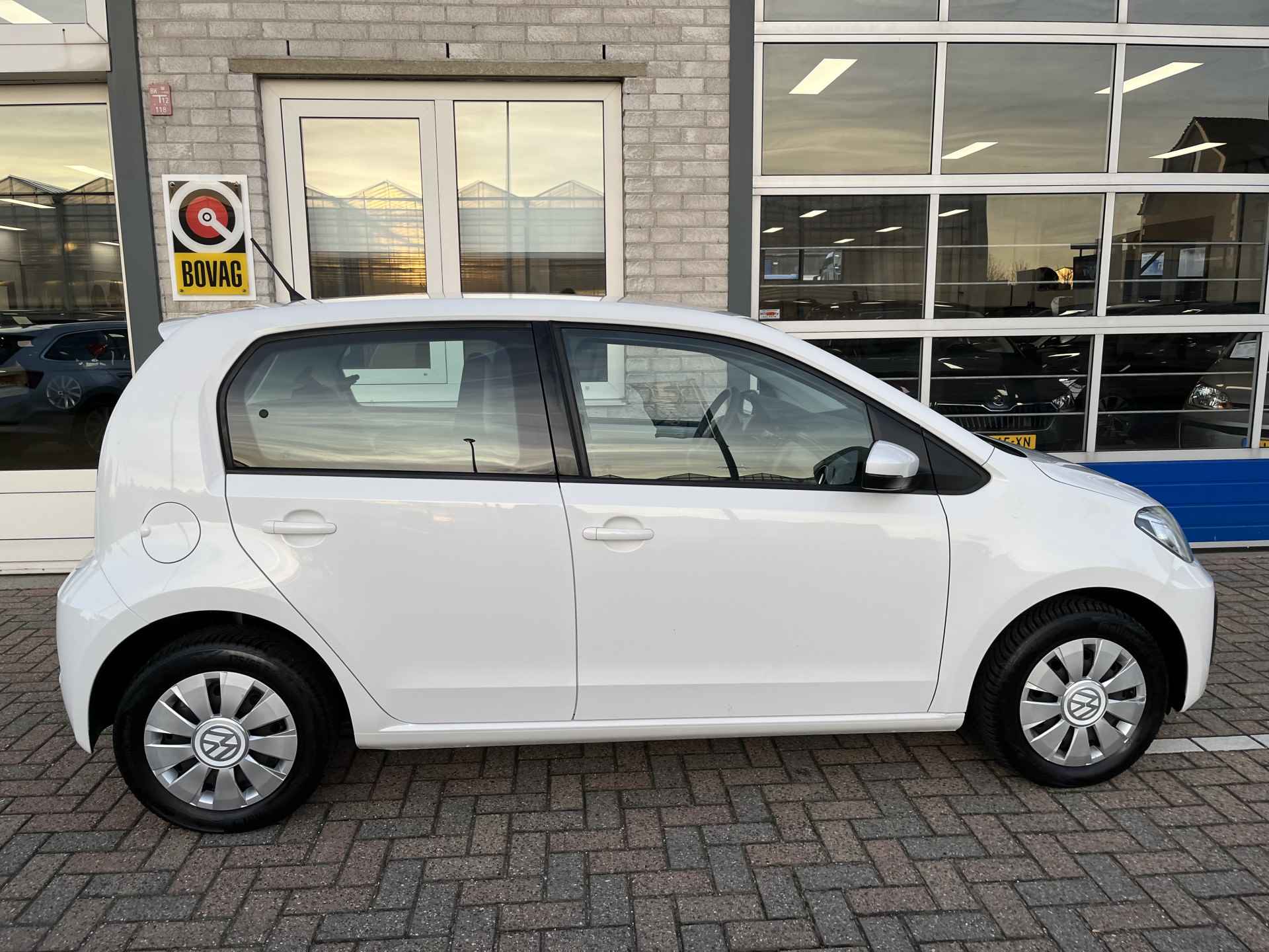 Volkswagen up! 1.0 BMT move up! / AIRCO/ DAB/ BLUETOOTH/ AUTOMATISCHE VERLICHTING - 27/30