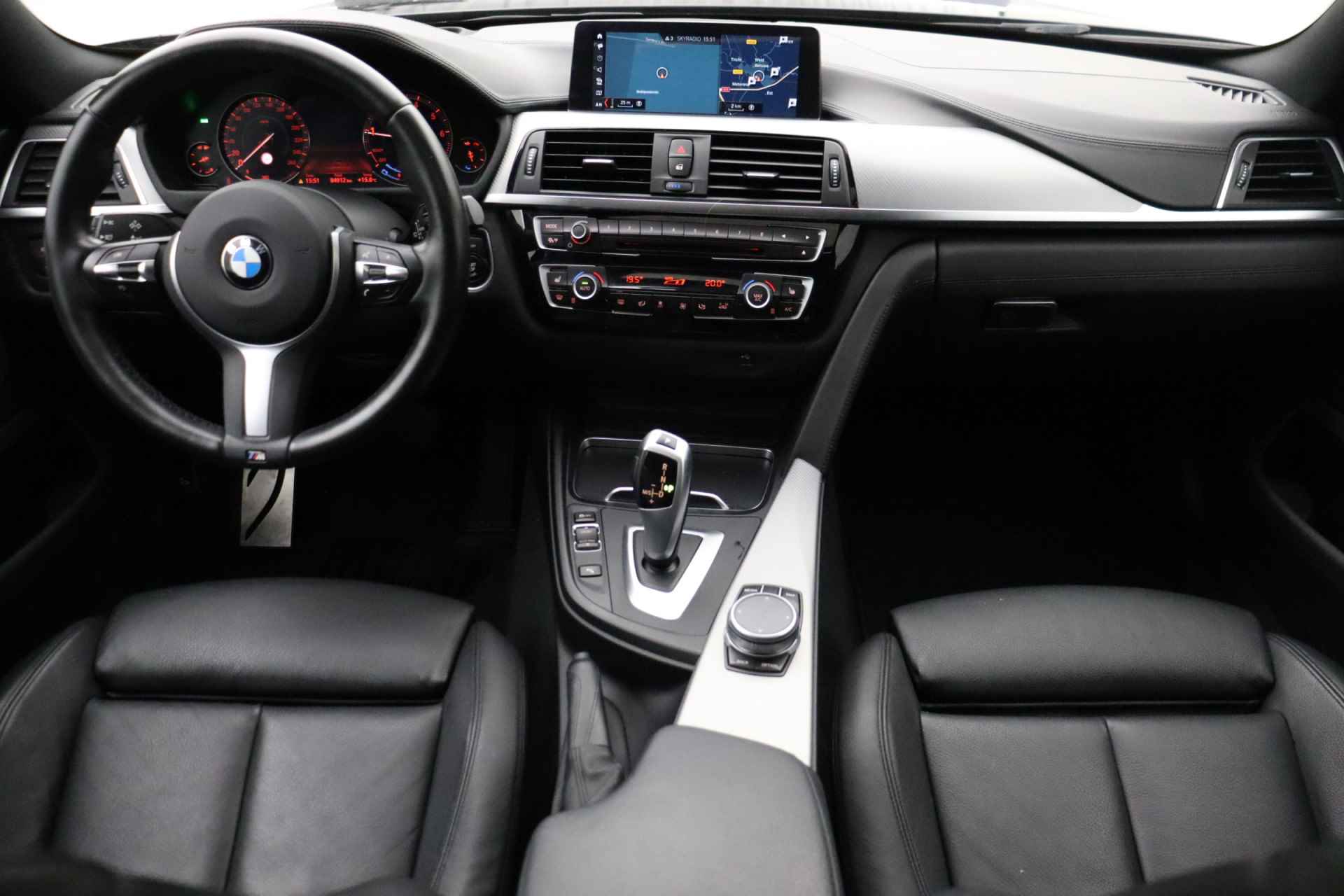 BMW 4 Serie Gran Coupé 418i M-sport | Automaat | Leder | Trekhaak | Schuif-kanteldak | Stoelverwarming - 2/32