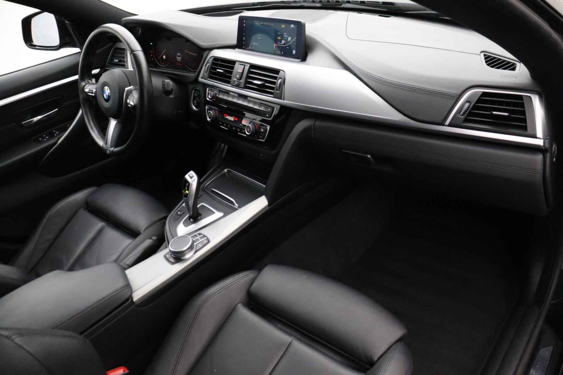 BMW 4 Serie Gran Coupé 418i M-sport | Automaat | Leder | Trekhaak | Schuif-kanteldak | Stoelverwarming - 14/32