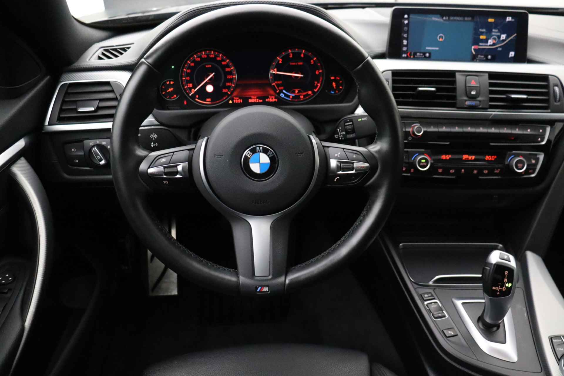BMW 4 Serie Gran Coupé 418i M-sport | Automaat | Leder | Trekhaak | Schuif-kanteldak | Stoelverwarming - 17/32
