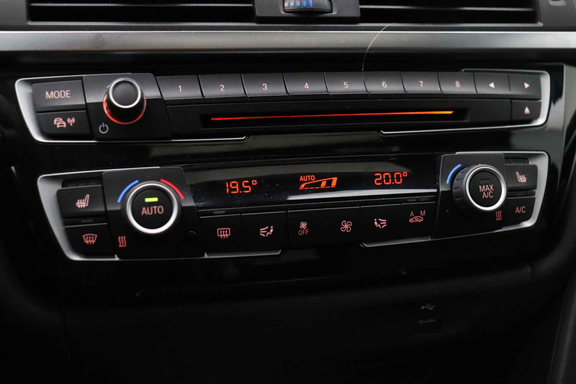 BMW 4 Serie Gran Coupé 418i M-sport | Automaat | Leder | Trekhaak | Schuif-kanteldak | Stoelverwarming - 23/32