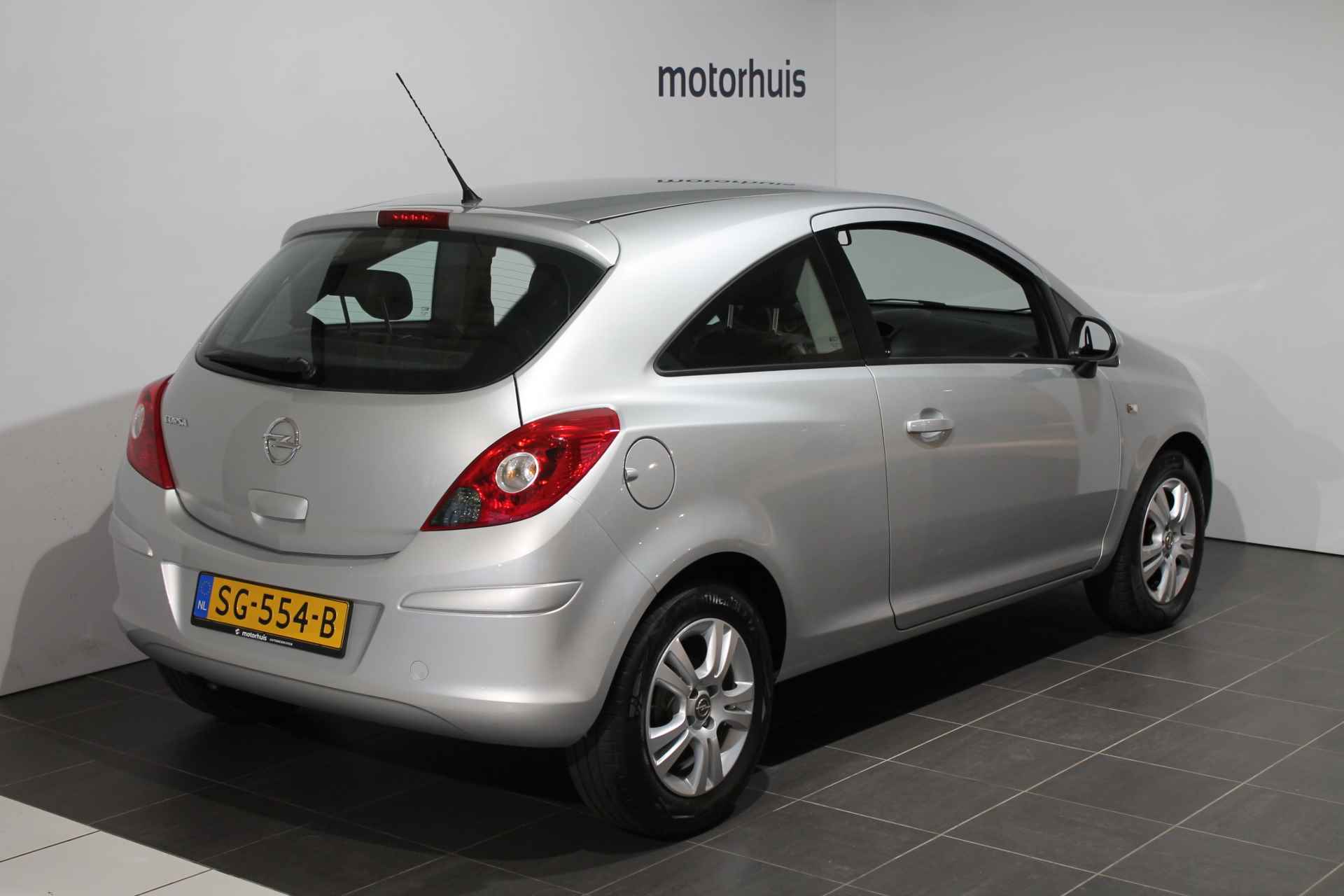 OPEL Corsa 1.2 Twinport 85pk 5d Edition - 3/17