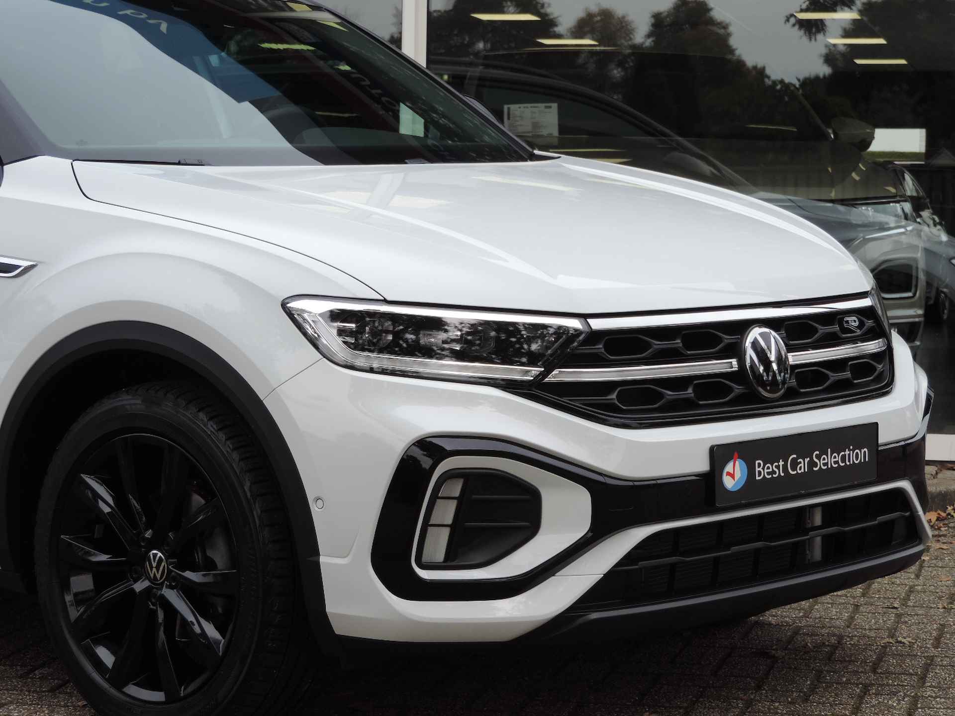 Volkswagen T-Roc 1.5 TSI R-Line DSG Black Style - Leer / memory | Camera | Massage | Stoel/stuurverw. - 16/49