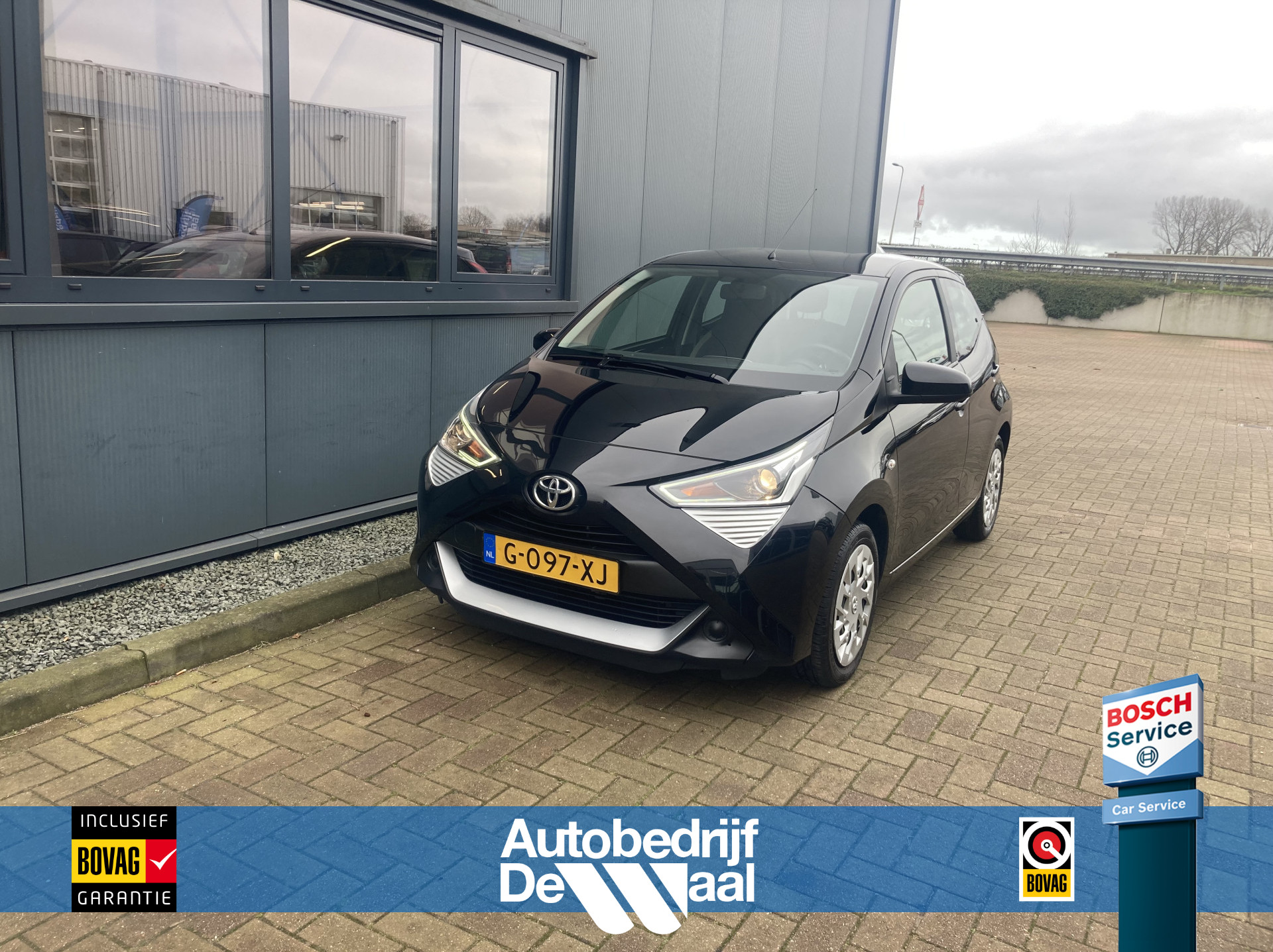 Toyota Aygo 1.0 VVT-i X-Play 5-drs. CAMERA/CARPLAY/AIRCO/LIMITER