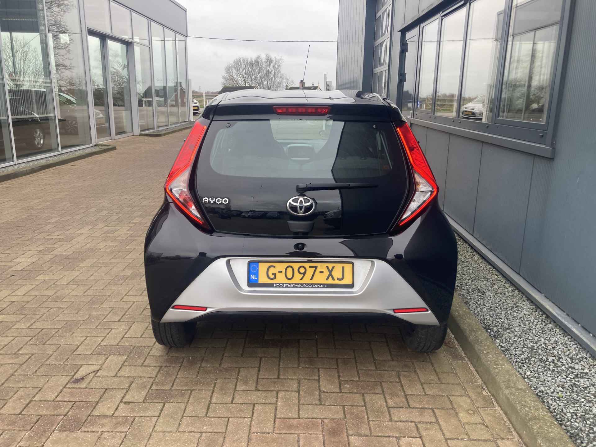 Toyota Aygo 1.0 VVT-i X-Play 5-drs. CAMERA/CARPLAY/AIRCO/LIMITER - 18/71