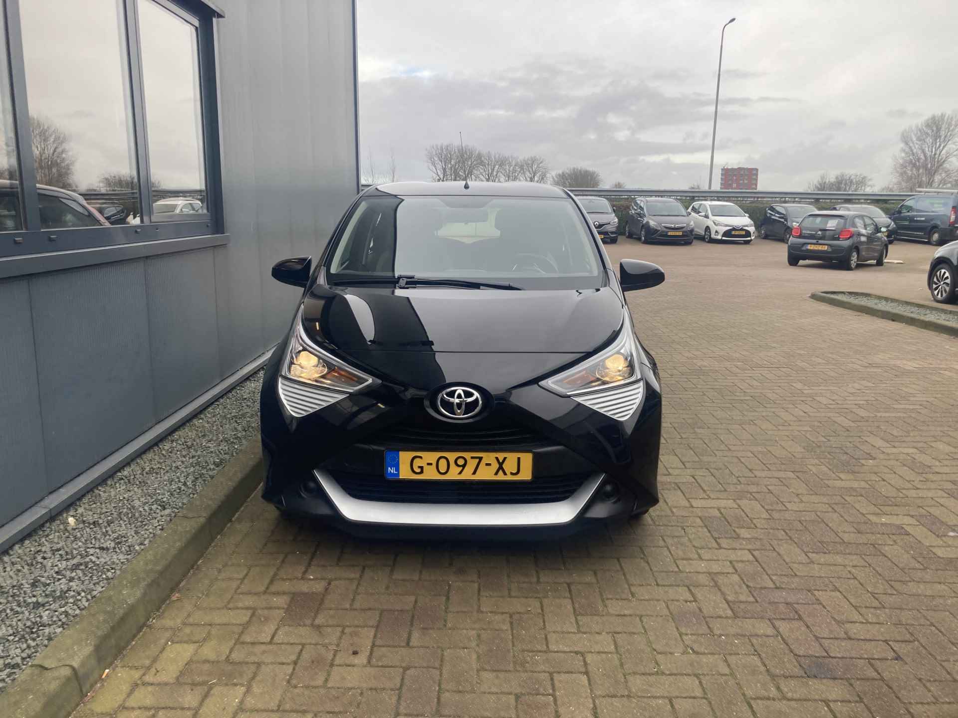 Toyota Aygo 1.0 VVT-i X-Play 5-drs. CAMERA/CARPLAY/AIRCO/LIMITER - 46/71