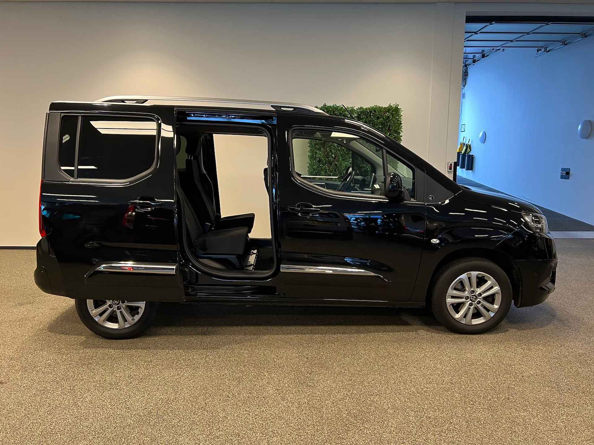 Toyota Proace City Verso L1 Rolstoelauto Automaat 4+1 - 9/32