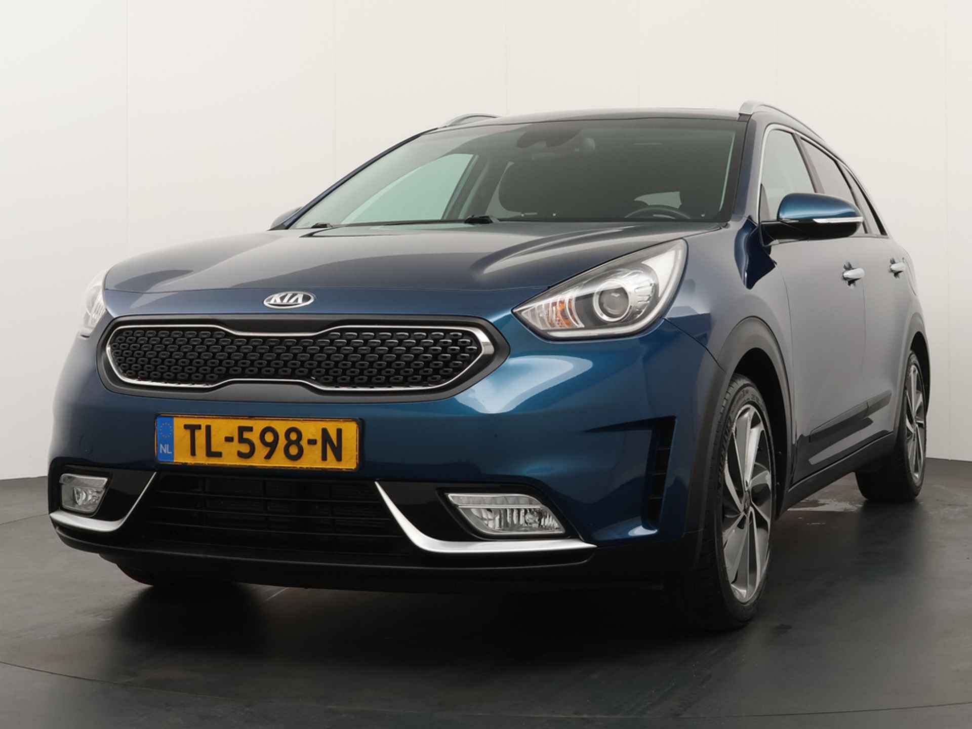 Kia Niro 1.6 GDi Hybrid Design Edition - Navigatie - Elektrisch glazen schuif-/kanteldak - Apple Carplay/Android Auto Fabrieksgarantie 09-2025 - 3/48