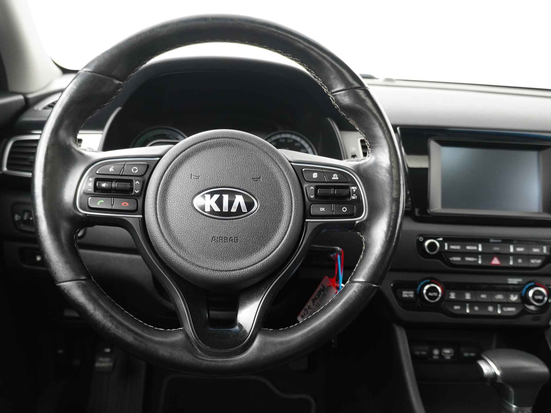 Kia Niro 1.6 GDi Hybrid Design Edition - Navigatie - Elektrisch glazen schuif-/kanteldak - Apple Carplay/Android Auto Fabrieksgarantie 09-2025 - 38/48