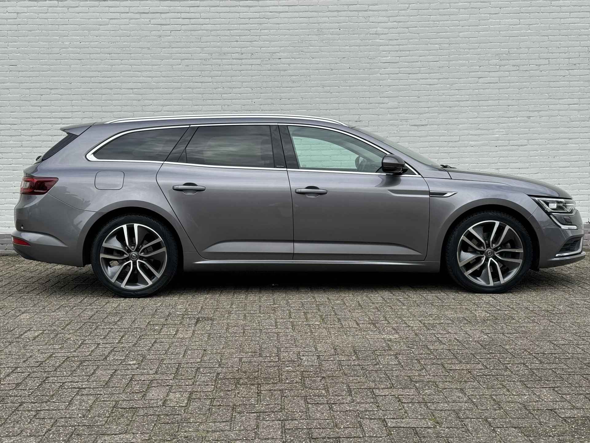 Renault Talisman Estate 1.8 TCe Intens / Trekhaak / BOSE SURROUND® premium audio / Parkeer Assistent / Dodehoek Detectie / Stoelverwarming / Stuurverwarming / Navi / Cruise / Clima / Keyless / DAB / NAP / - 53/55