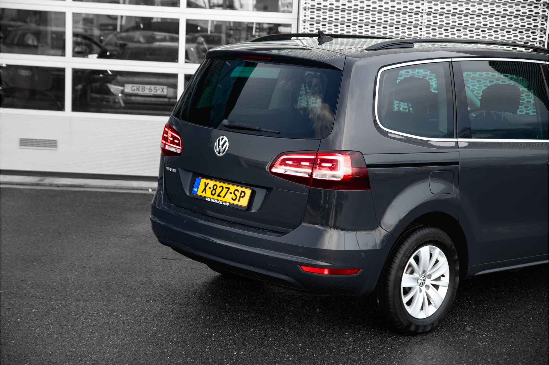 Volkswagen Sharan 1.4 TSI 150 pk DSG Comfortline | Cruise Adaptief | Dodehoek | Navigatie | Sensoren | - 16/28