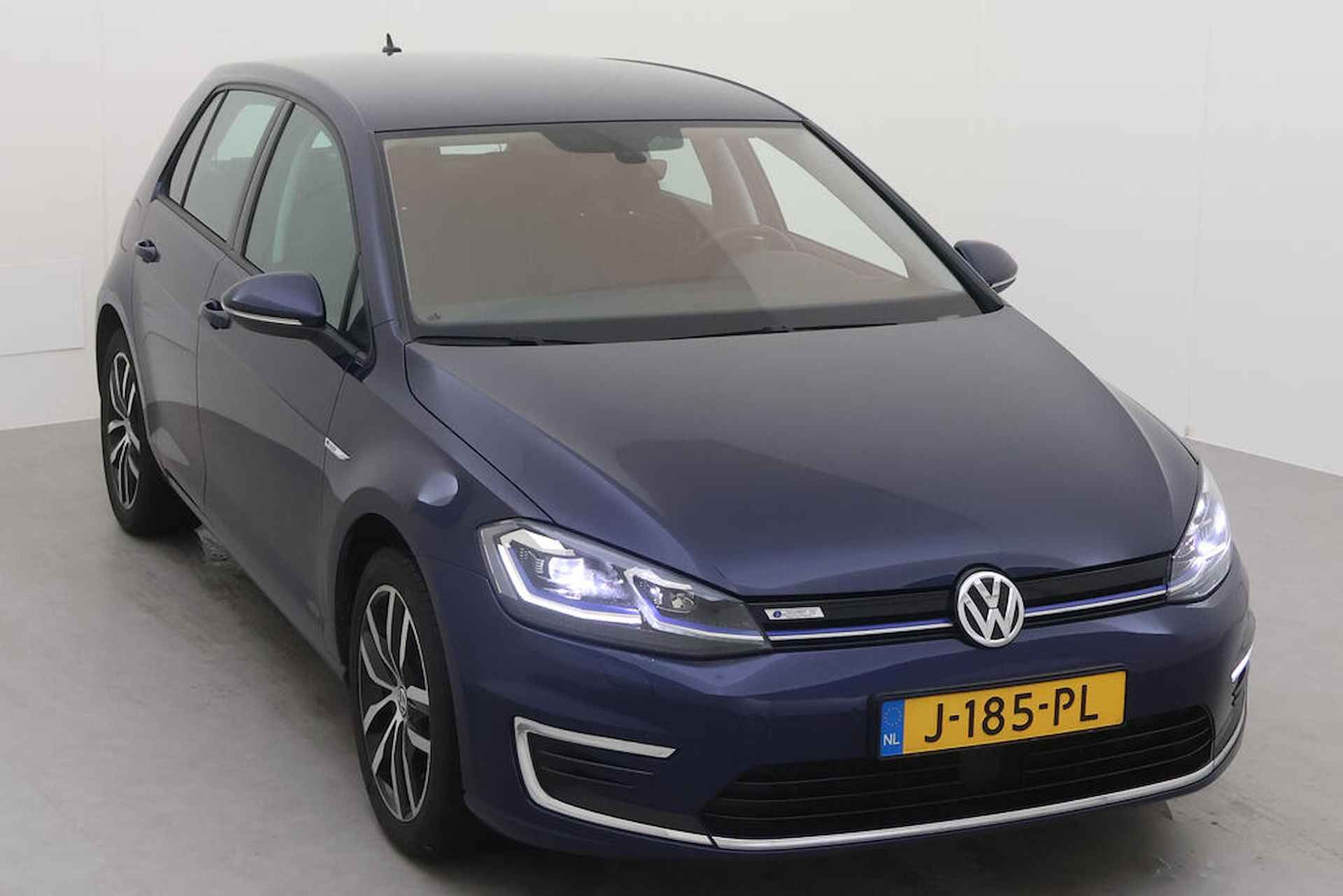 Volkswagen e-Golf E-DITION Metallic/ Led/  Navigatie/ Clima/ Warmtepomp/ 17 lmv - 5/16