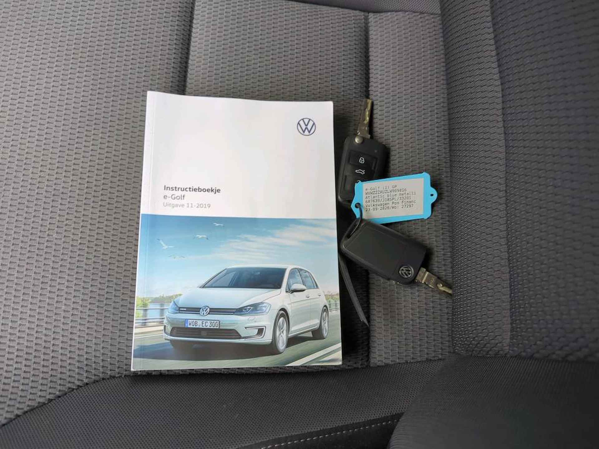 Volkswagen e-Golf E-DITION Metallic/ Led/  Navigatie/ Clima/ Warmtepomp/ 17 lmv - 16/16