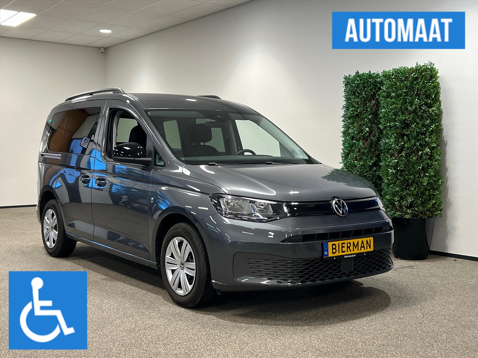 Volkswagen Caddy Rolstoelauto (airco)  3+1 bij viaBOVAG.nl