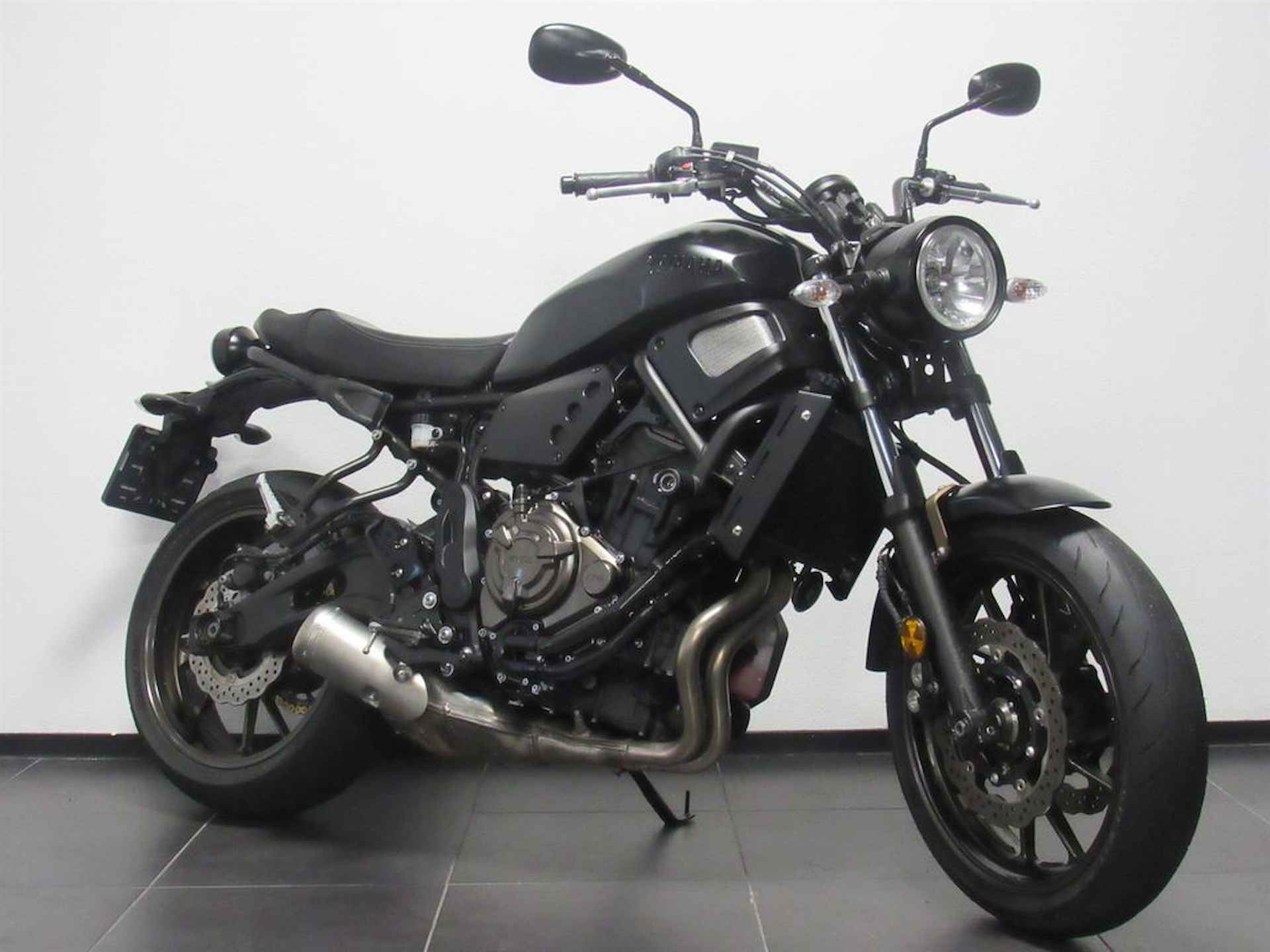 Yamaha XSR 700 ABS - 2/13