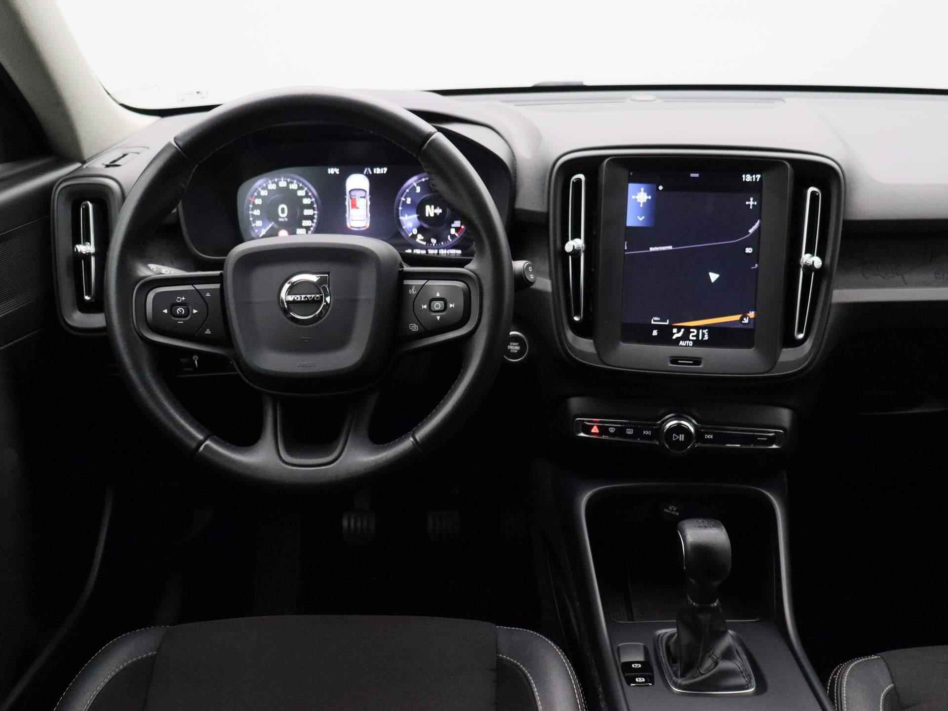 Volvo XC40 1.5 T3 Momentum | Navigatie | Climate control | LMV | Parkeer sensoren | LED | Camera | - 8/38