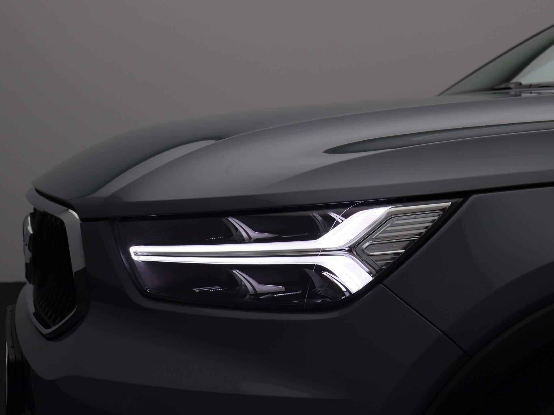 Volvo XC40 1.5 T3 Momentum | Navigatie | Climate control | LMV | Parkeer sensoren | LED | Camera | - 16/38