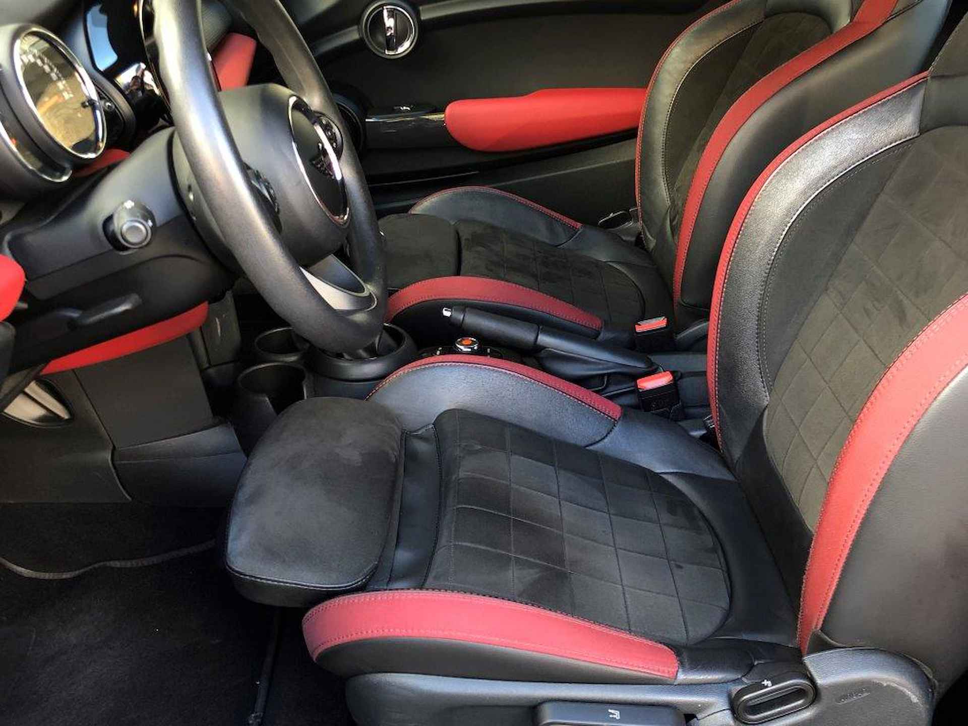 Mini Cooper JCW interieur - 11/23