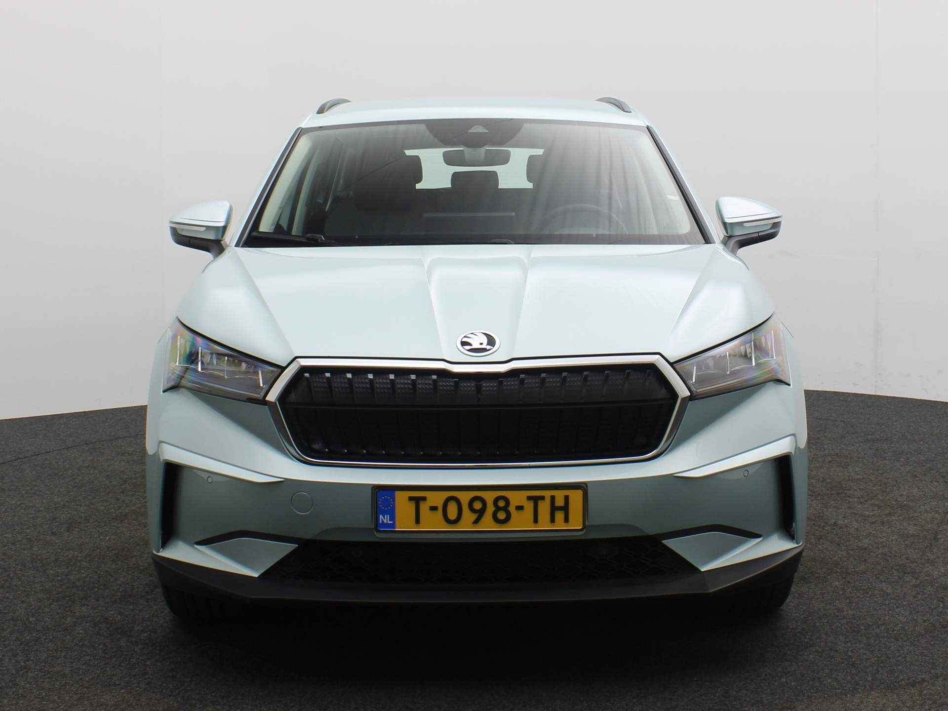 Škoda Enyaq iV 60 180pk Automaat Achteruitrijcamera, Navigatie, Adaptive cruise control, Parkeersensoren, Airco, DAB, App connect, LED verlichting - 9/38