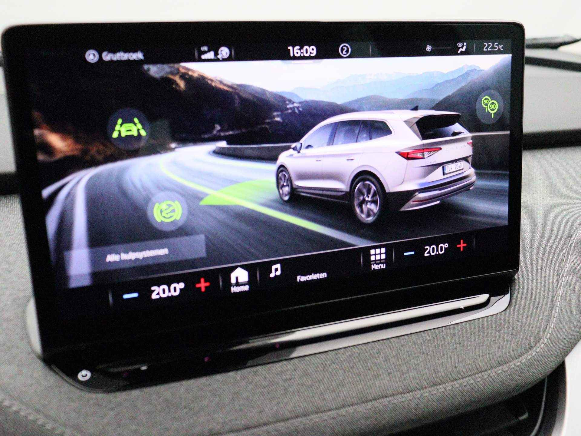 Škoda Enyaq iV 60 180pk Automaat Achteruitrijcamera, Navigatie, Adaptive cruise control, Parkeersensoren, Airco, DAB, App connect, LED verlichting - 24/38