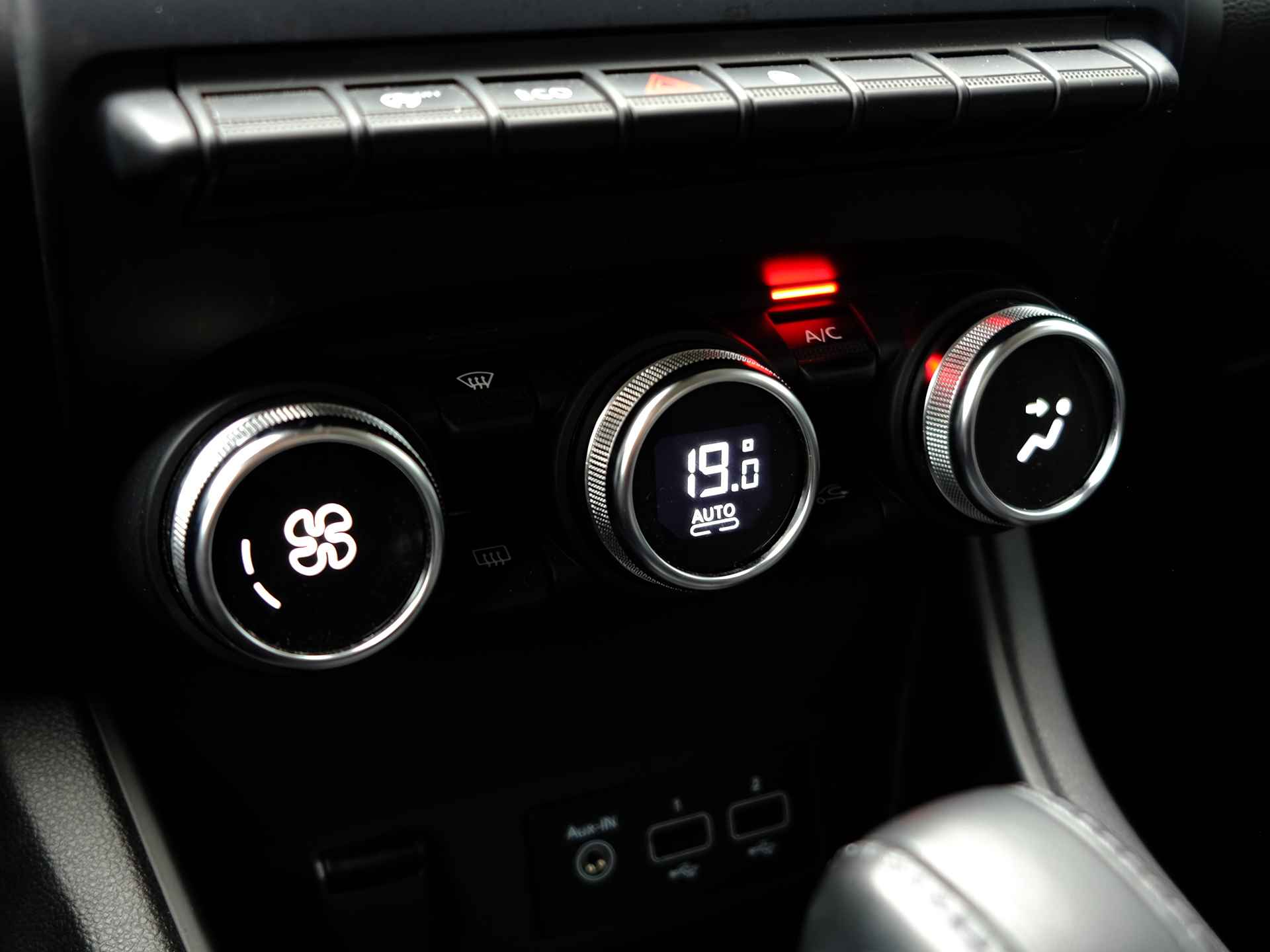 Renault Captur Micro-Hybrid 140pk Intens Automaat | Park. Sensoren V+A | Camera | Navigatie - 12/17