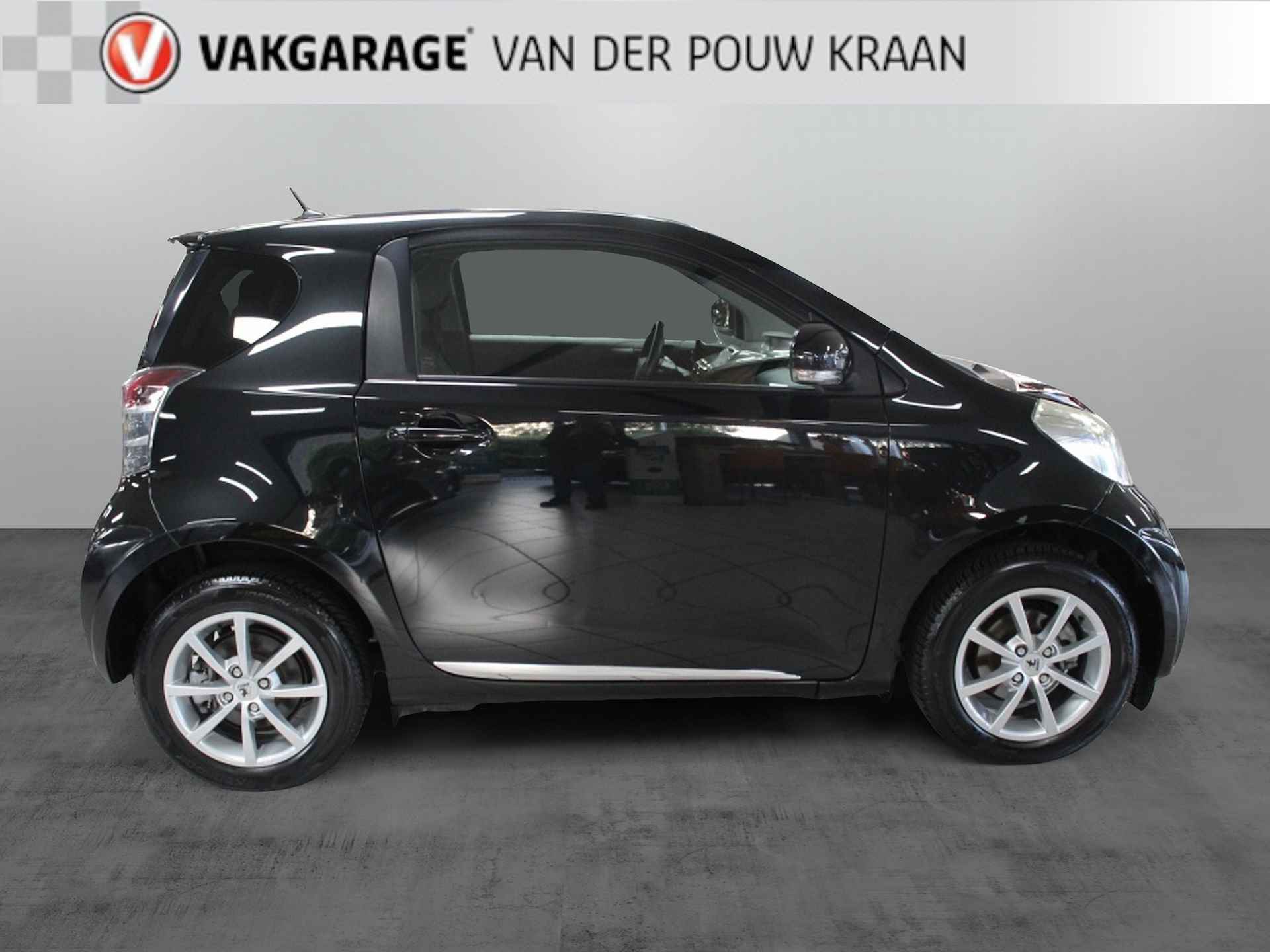 Toyota iQ 1.0 VVTi Black Edition Airco LM velgen - 19/31