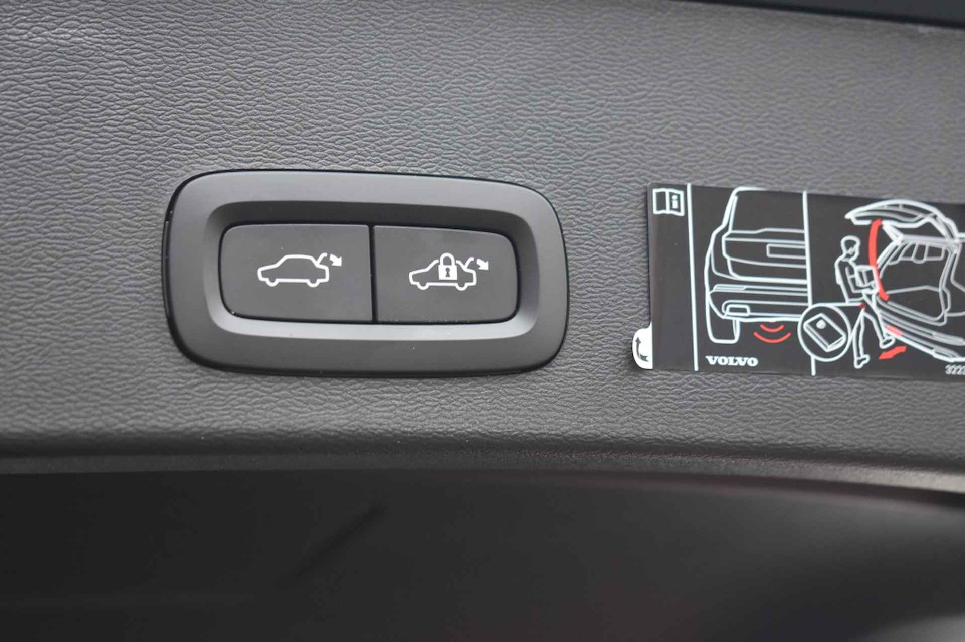 Volvo XC40 T4 211pk Recharge Inscription | Climate | Trekhaak | Camera - 39/39