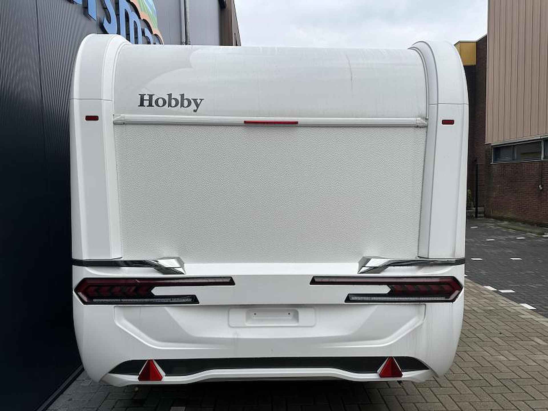 Hobby Excellent Edition 490 KMF Stapelbed indeling - 6/22