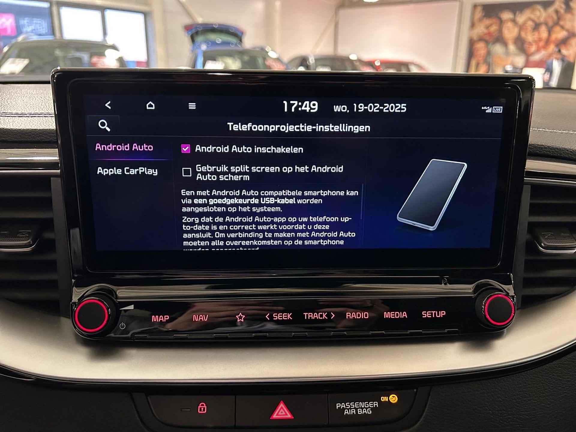 Kia Ceed 1.0 T-GDi GT-Line | Navi | Apple Carplay/ Android Auto | Stoel + Stuurverwarming | Schuif/ Kanteldak | Parkeersensoren + Camera Achter| 17” Lichtmetalen Velgen | Dodehoekdetectie | Rijstrooksensor met Correctie | Licht+ Regensensor - 20/33