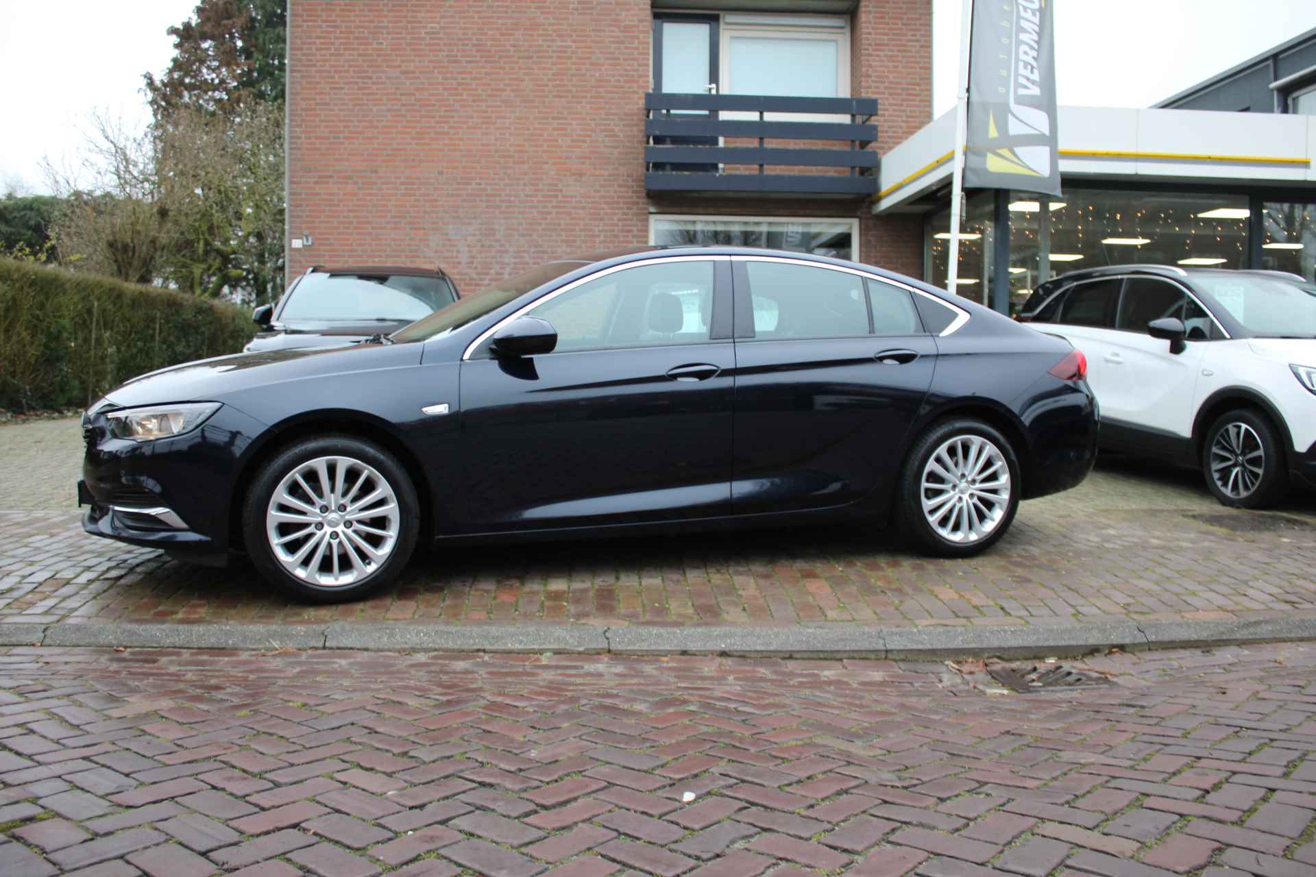 OPEL Insignia Grand Sport 1.5 Turbo 165PK Business Executive + 18"/ Navi/ Clima/ Cruise/ CarPlay/ NL auto - 4/43