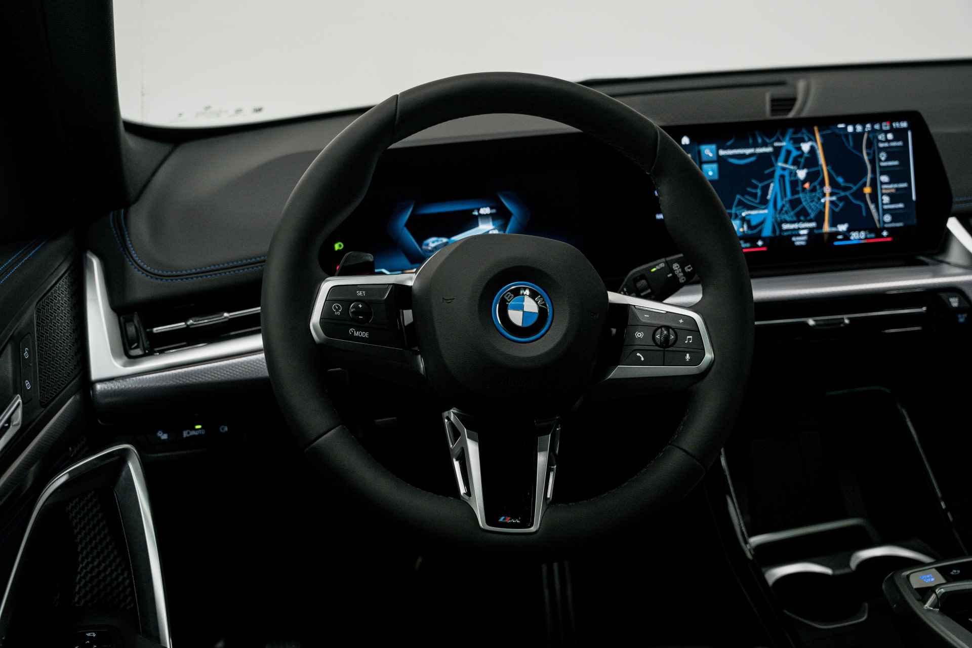 BMW iX1 xDrive30 Launch Edition M Sportpakket - 12/38