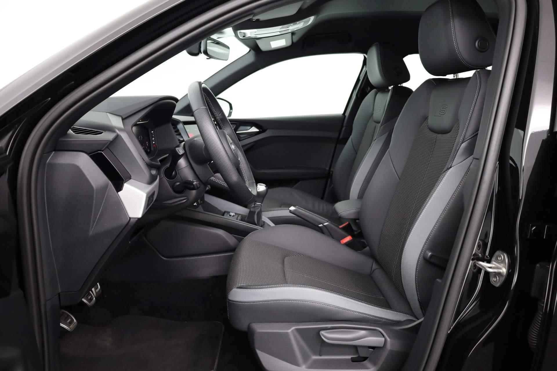 Audi A1 Sportback 25 TFSI 95PK S edition | Cruise | Airco | Apple Carplay / Android Auto | 17 inch - 18/35