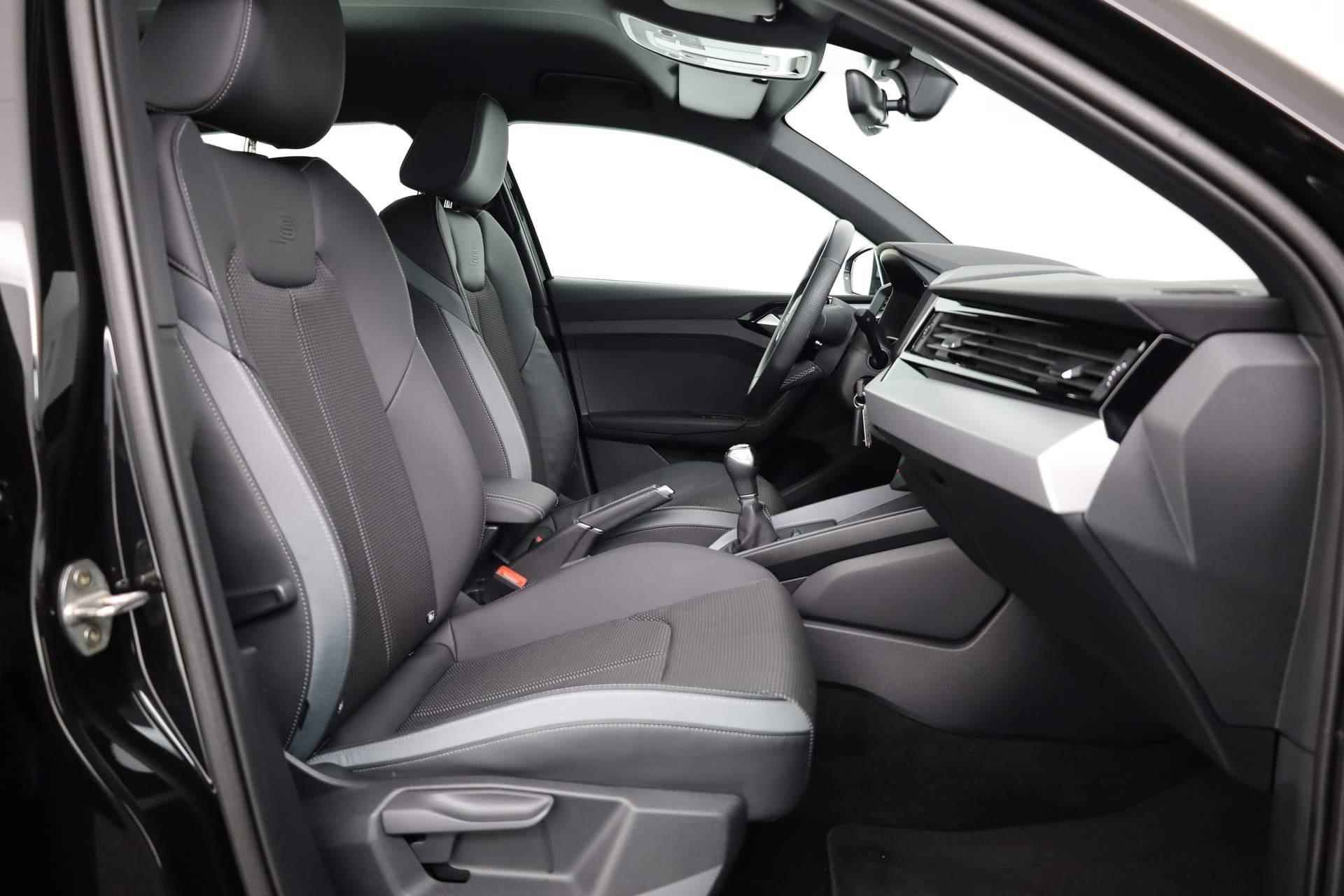 Audi A1 Sportback 25 TFSI 95PK S edition | Cruise | Airco | Apple Carplay / Android Auto | 17 inch - 31/35