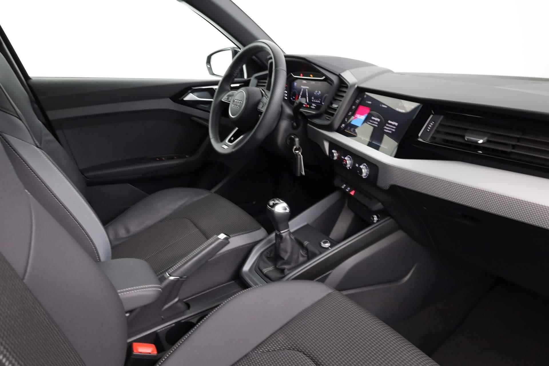 Audi A1 Sportback 25 TFSI 95PK S edition | Cruise | Airco | Apple Carplay / Android Auto | 17 inch - 32/35